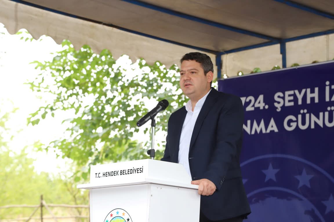 HENDEK’TE ŞEYH İZZEDDİN İSMAİL DUALARLA ANILDI