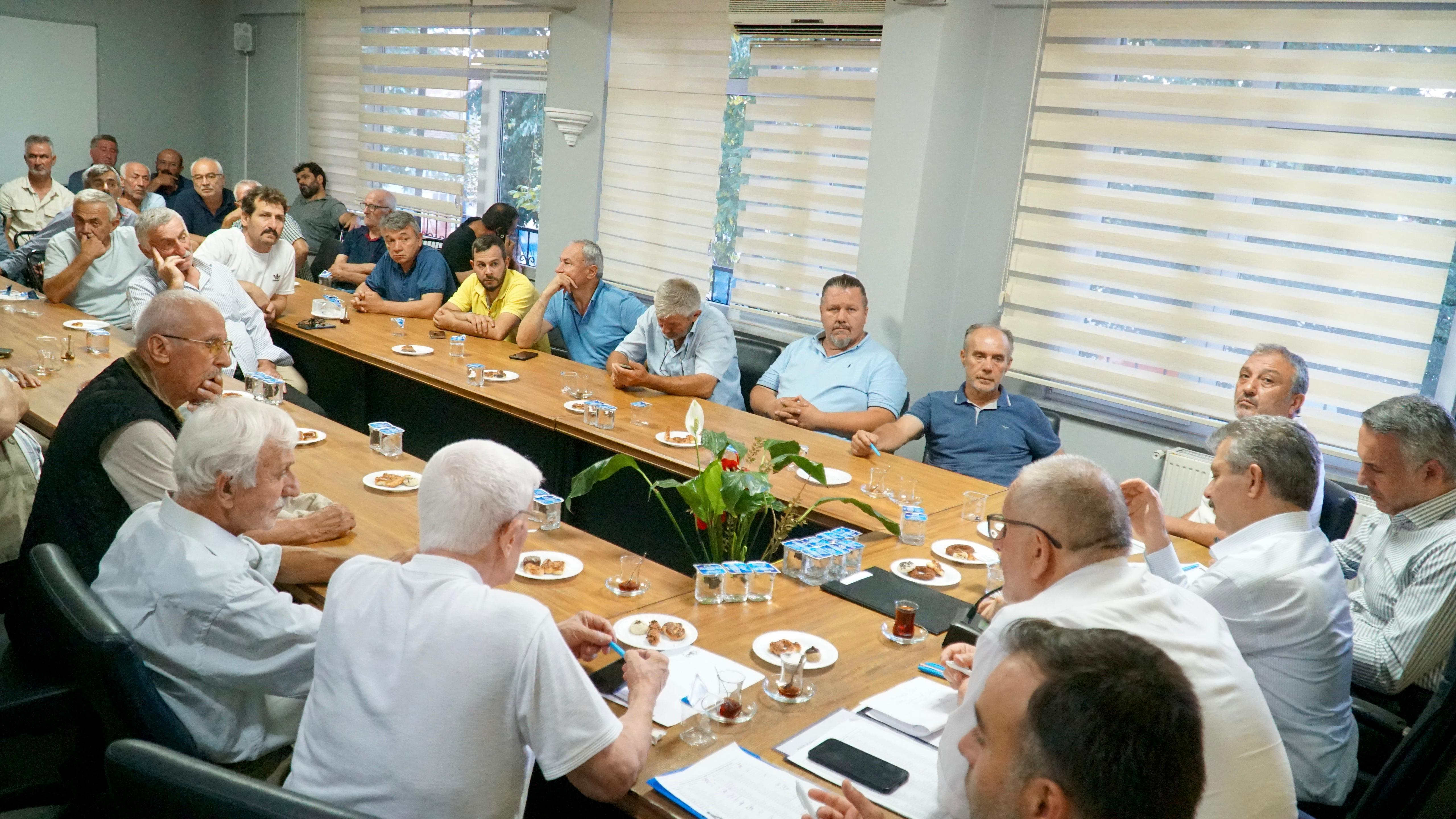 AK Parti Hendek İlçe Teşkilatından Yoğun Katılımlı Mahalle Başkanları İstişare Toplantısı