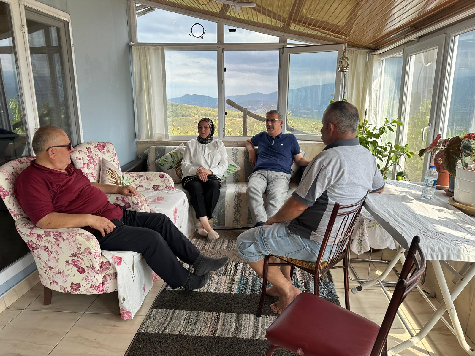 Milletvekili Bayraktar Hendek’te Esnaf ve Hane Ziyaretlerinde Bulundu