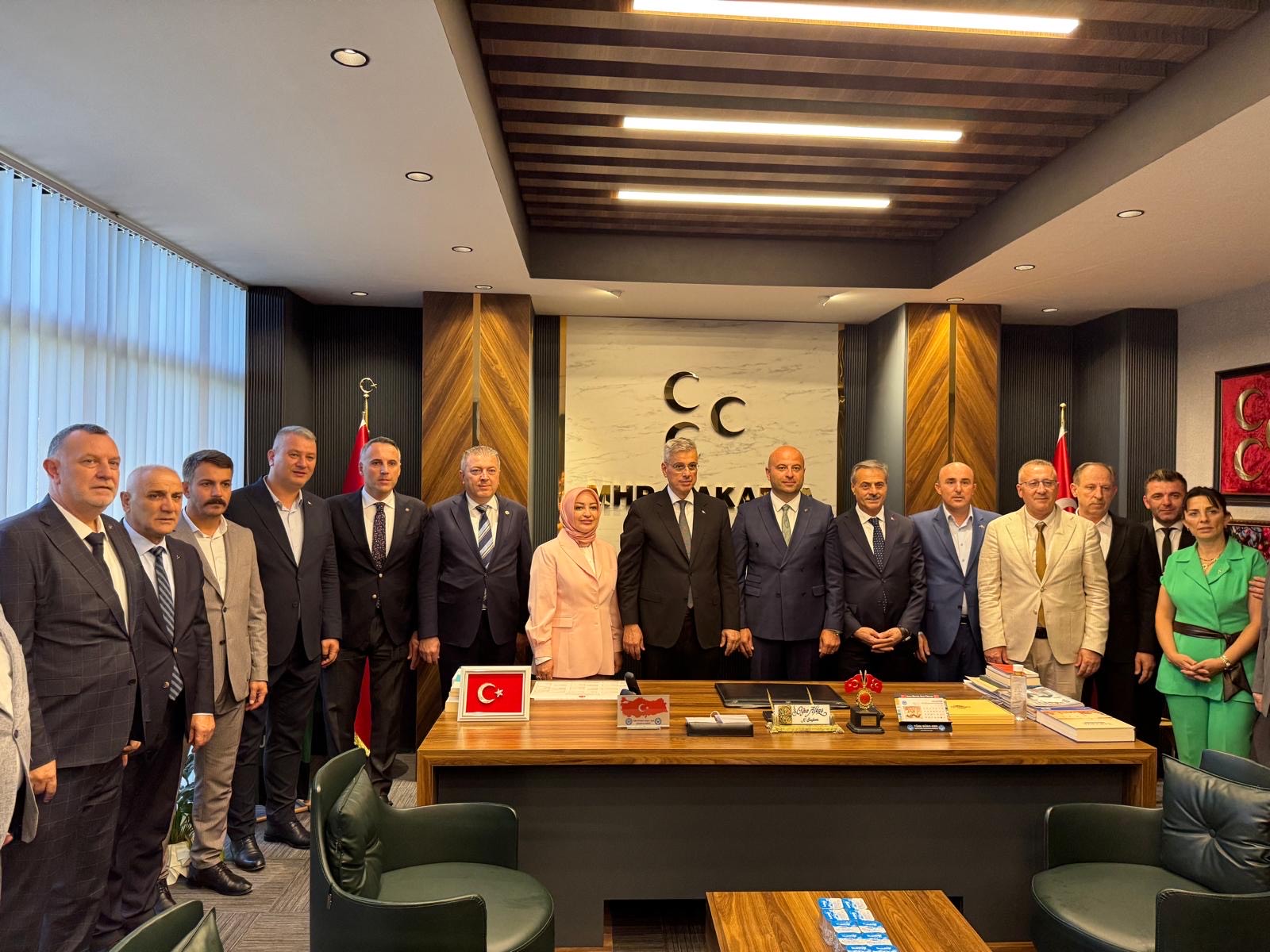 SAĞLIK BAKANI PROF. DR. KEMAL MEMİŞOĞLU’NDAN MHP SAKARYA İL BAŞKANLIĞI’NA ZİYARET