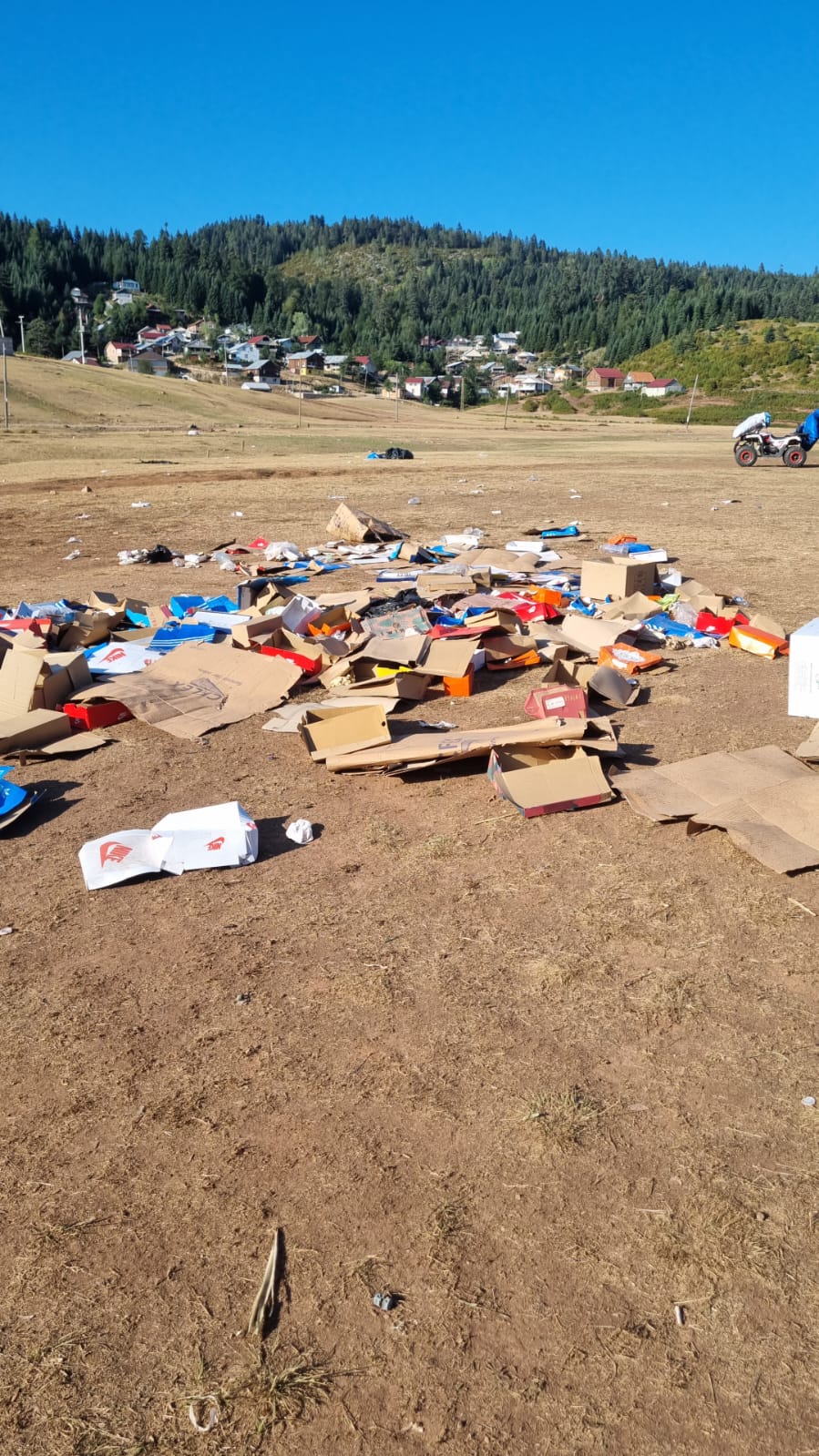 YAYLA ŞENLİKLERİ SONRASI ORTAYA ÇIKAN ÇÖP GÖRÜNTÜLERİ, HENDEK'E YAKIŞMADI