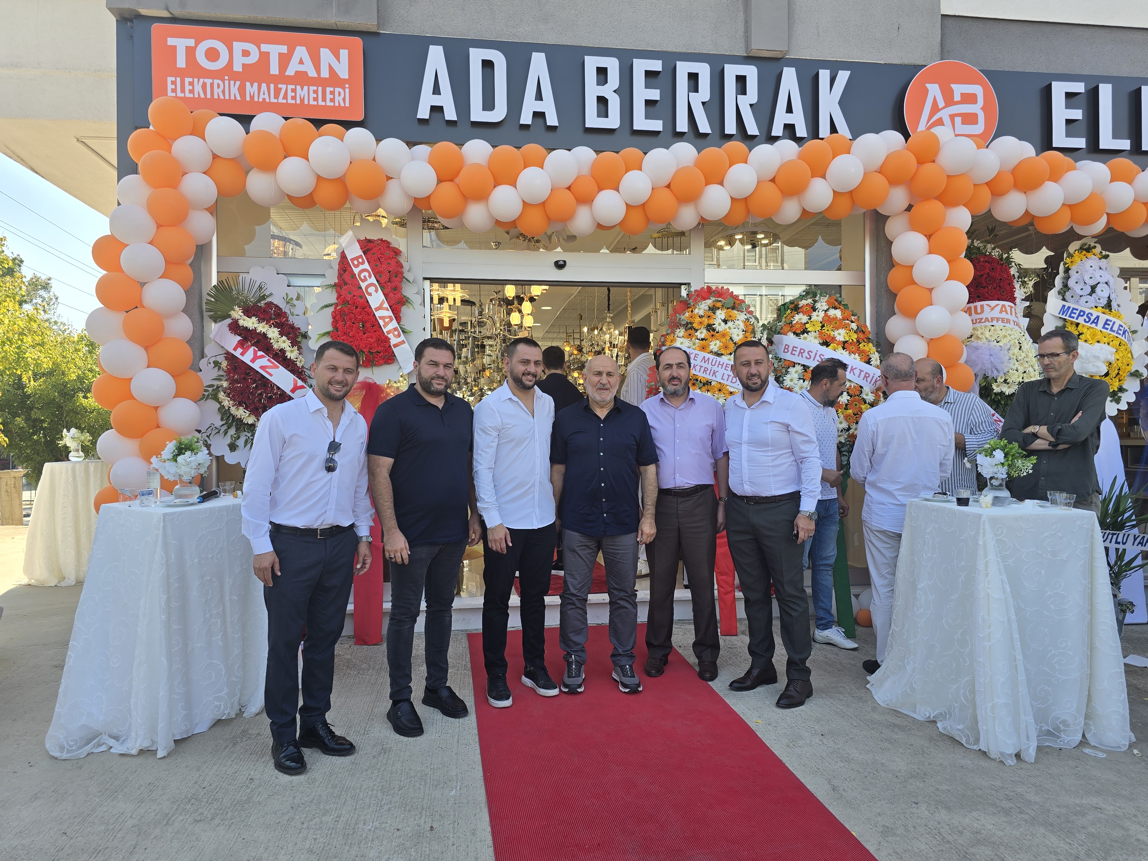 Ada Berrak Elektrik Hendek Şubesi Yenilenen Yüzüyle Hizmete Açıldı