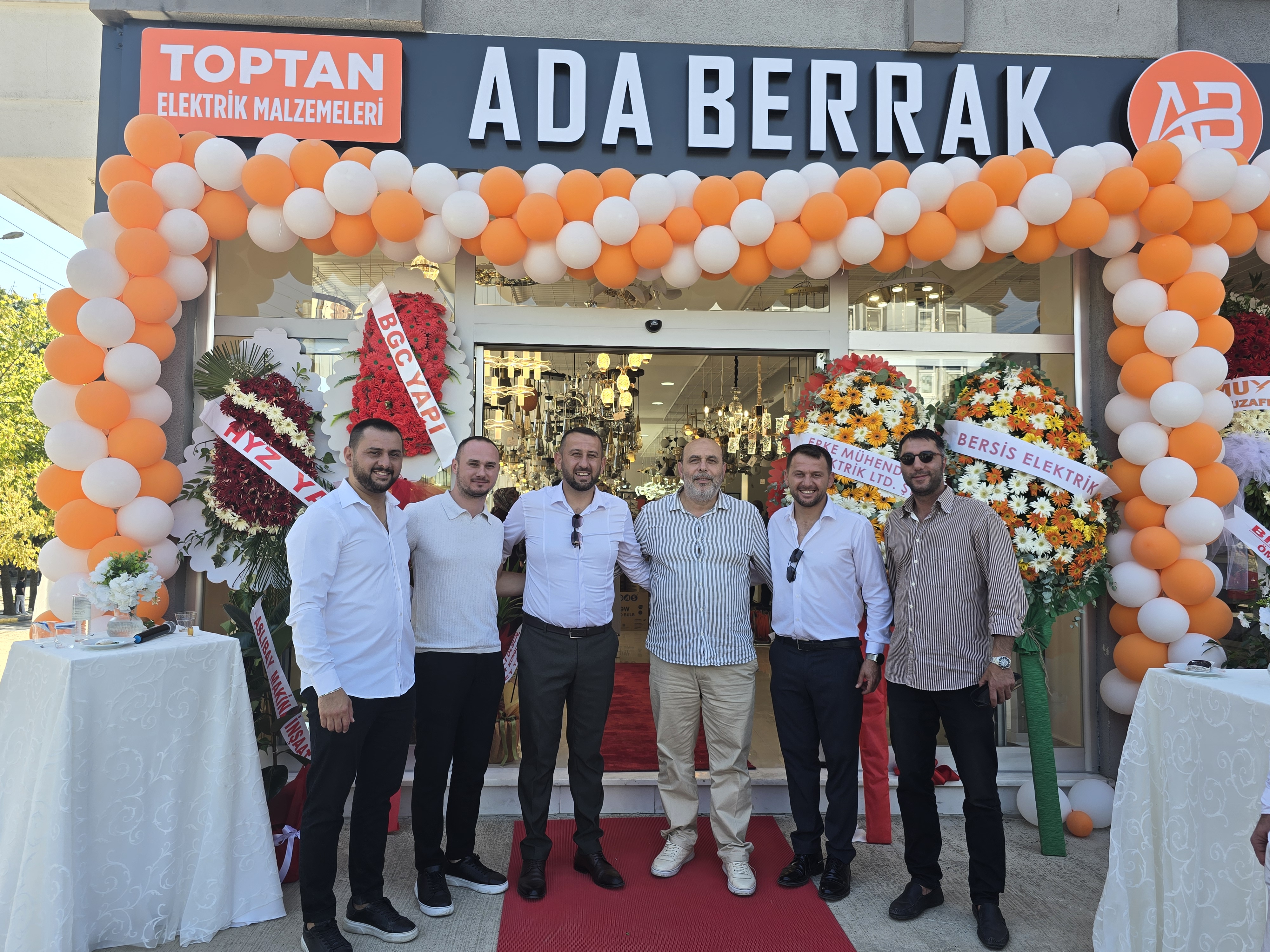 Ada Berrak Elektrik Hendek Şubesi Yenilenen Yüzüyle Hizmete Açıldı