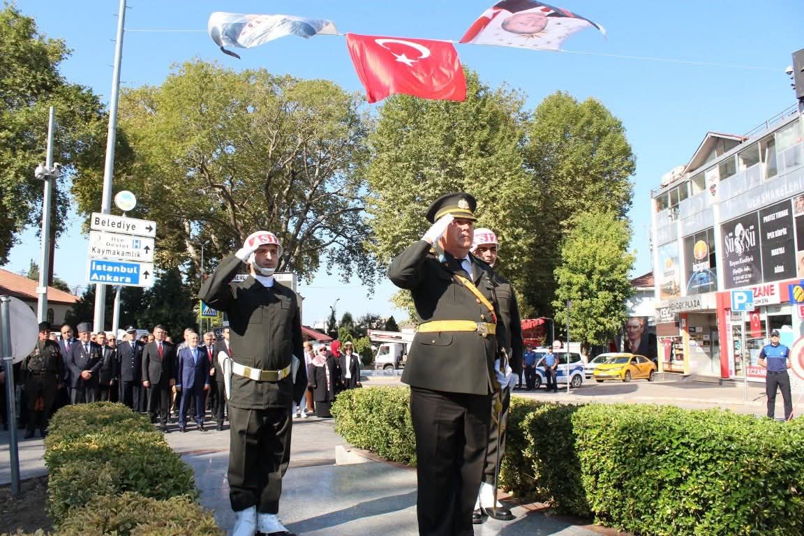 BÜYÜK ZAFERİN 103. YILINDA HENDEK’TE COŞKULU KUTLAMA