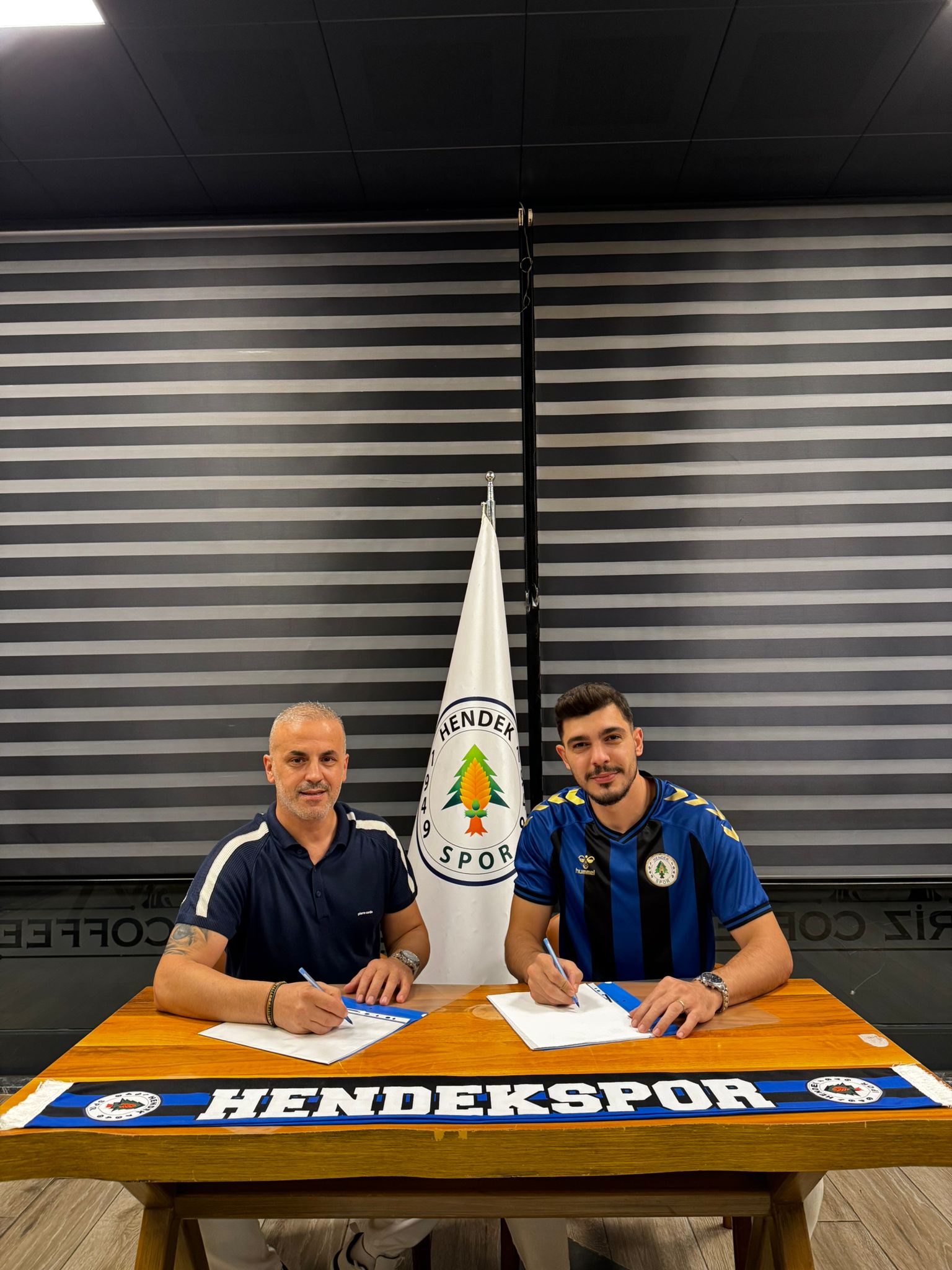 Stoper Özer Hendekspor'da