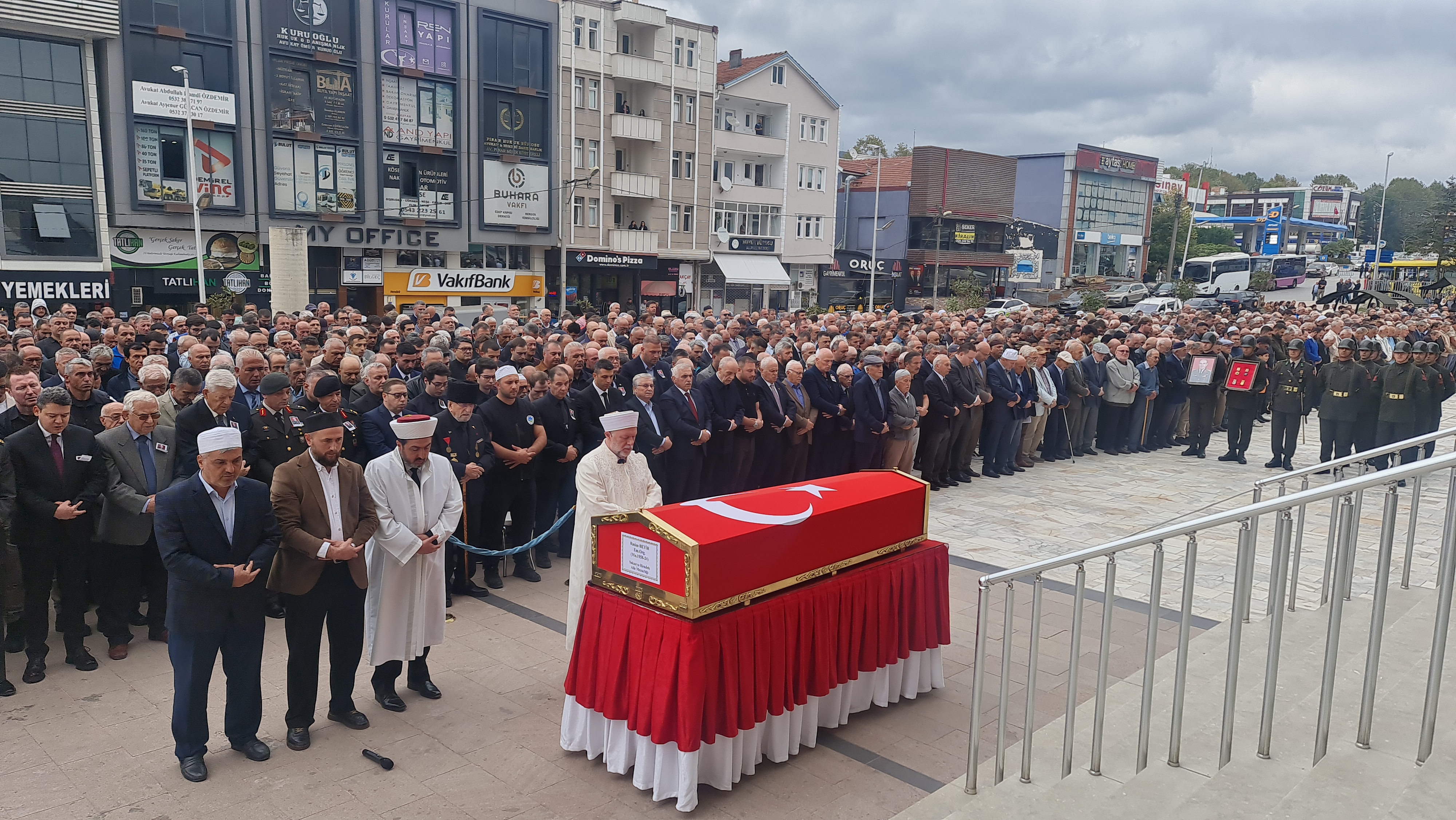 Rasim Betir Paşa Askeri Törenle Son Yolculuğuna Uğurlandı