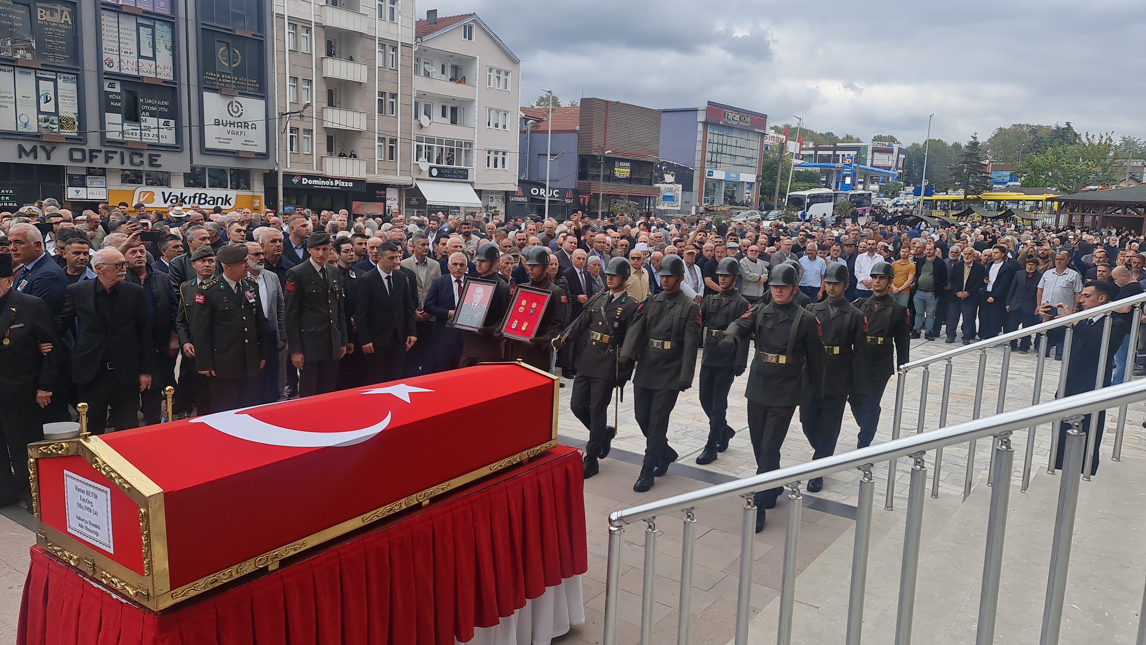Rasim Betir Paşa Askeri Törenle Son Yolculuğuna Uğurlandı