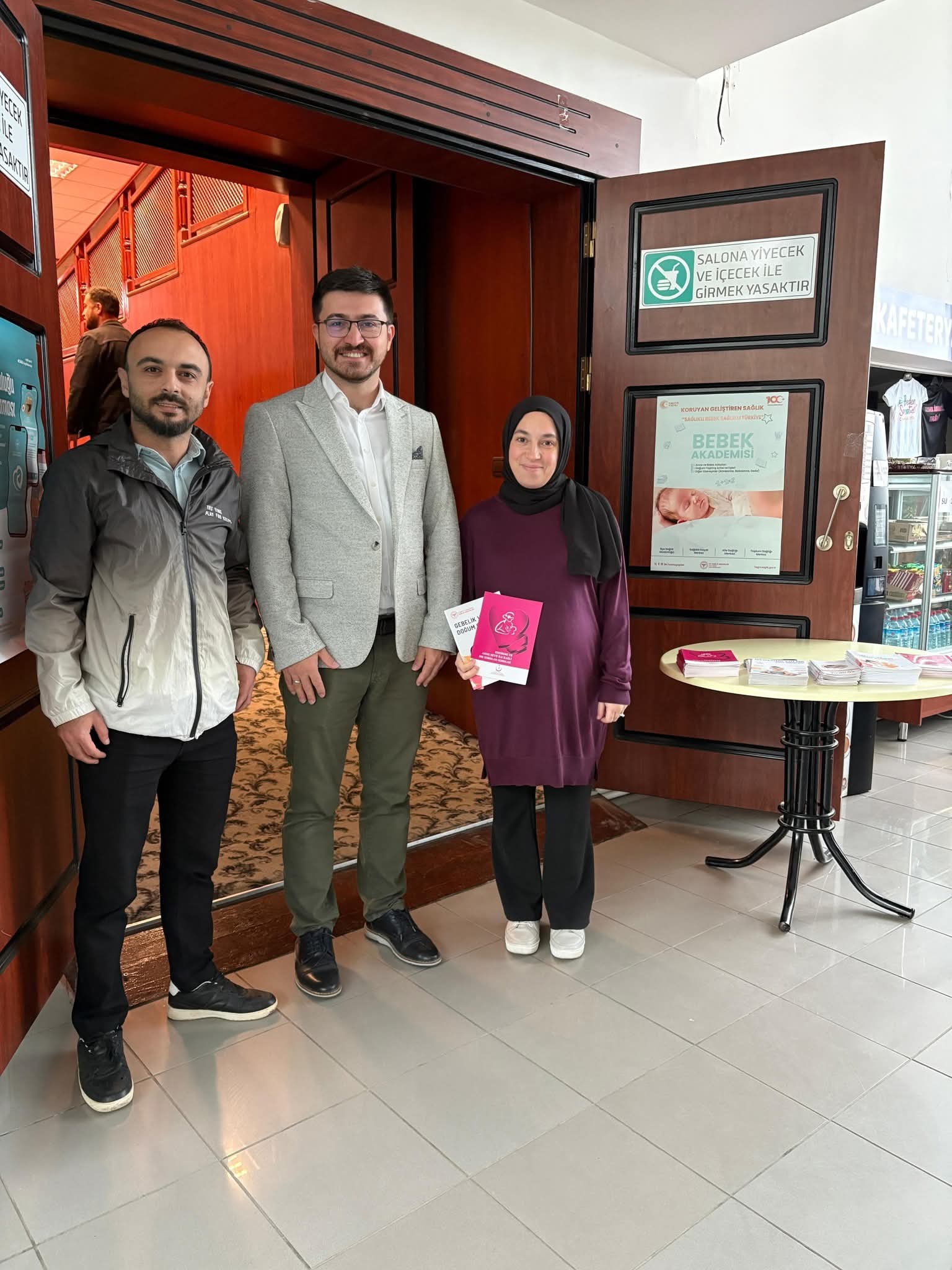 HENDEKTE BEBEK AKADEMİSİ