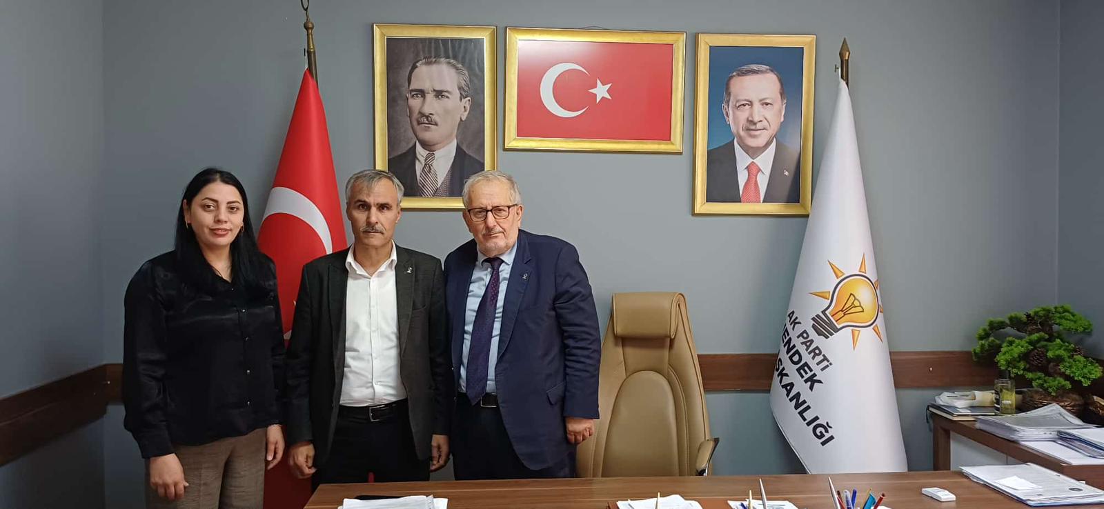 Menderes Ayvaz AK Parti’ye Katıldı
