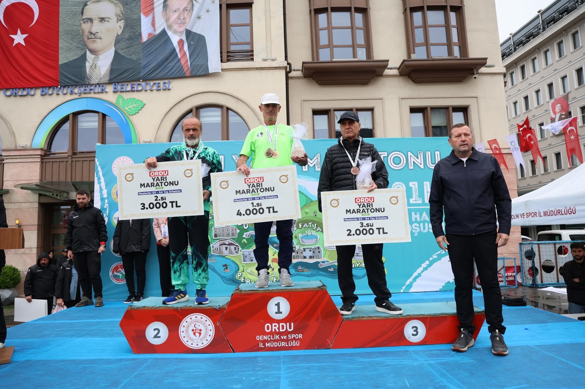Hendekli Maratoncu Çelik'ten Ordu’da Büyük Başarı