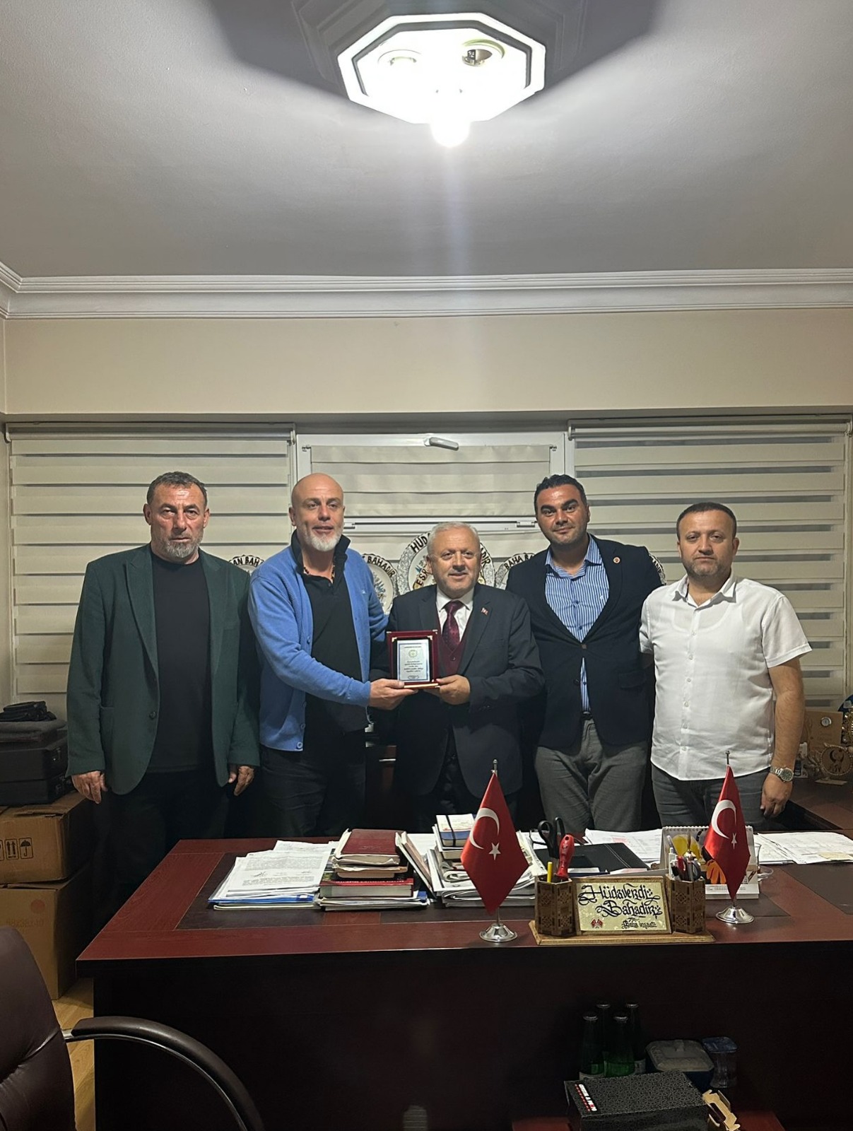 BAŞKAN BAHADIR HIZ KESMİYOR