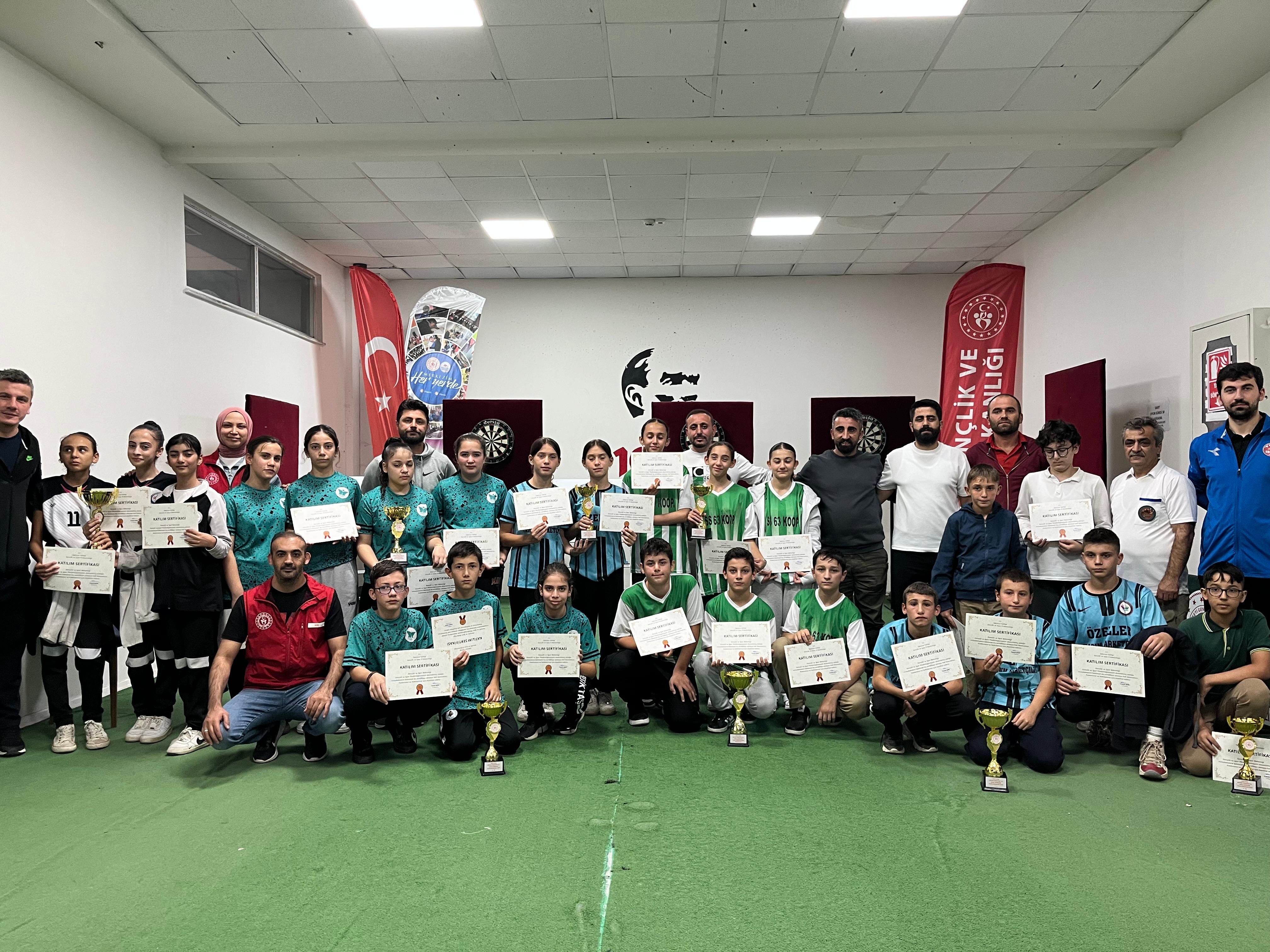 Dart müsabakalarında Beylice ve Çamlıca farkı
