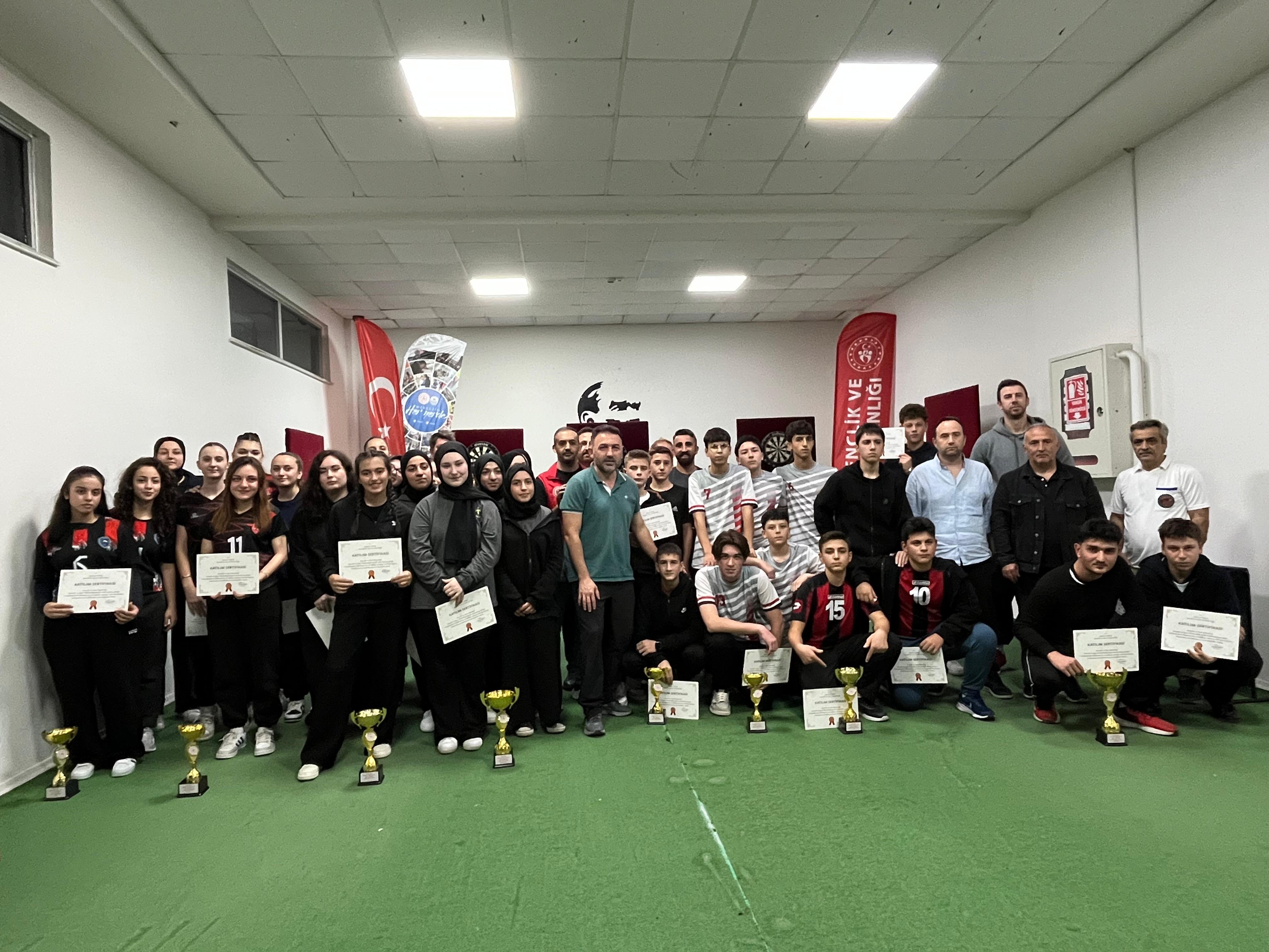 Dart Müsabakaları Gençlerde İmam Hatip ve Orhangazi farkı