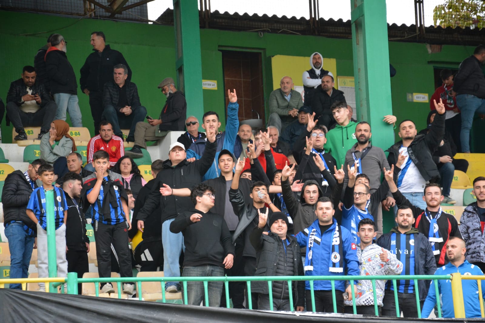 HENDEKSPOR UZATMADA YIKILDI