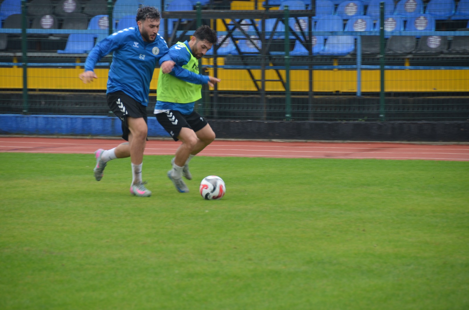 Hendekspor'da Karamürselspor Maçı Hazırlıkları Sürüyor
