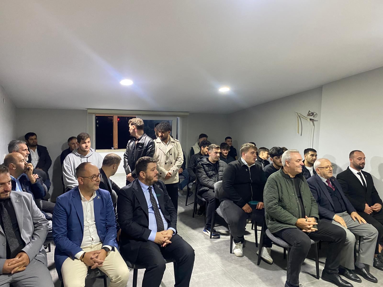 YENİDEN REFAH PARTİSİ İL TEŞKİLATI, HENDEK İLÇE TEŞKİLATINI ZİYARET ETTİ