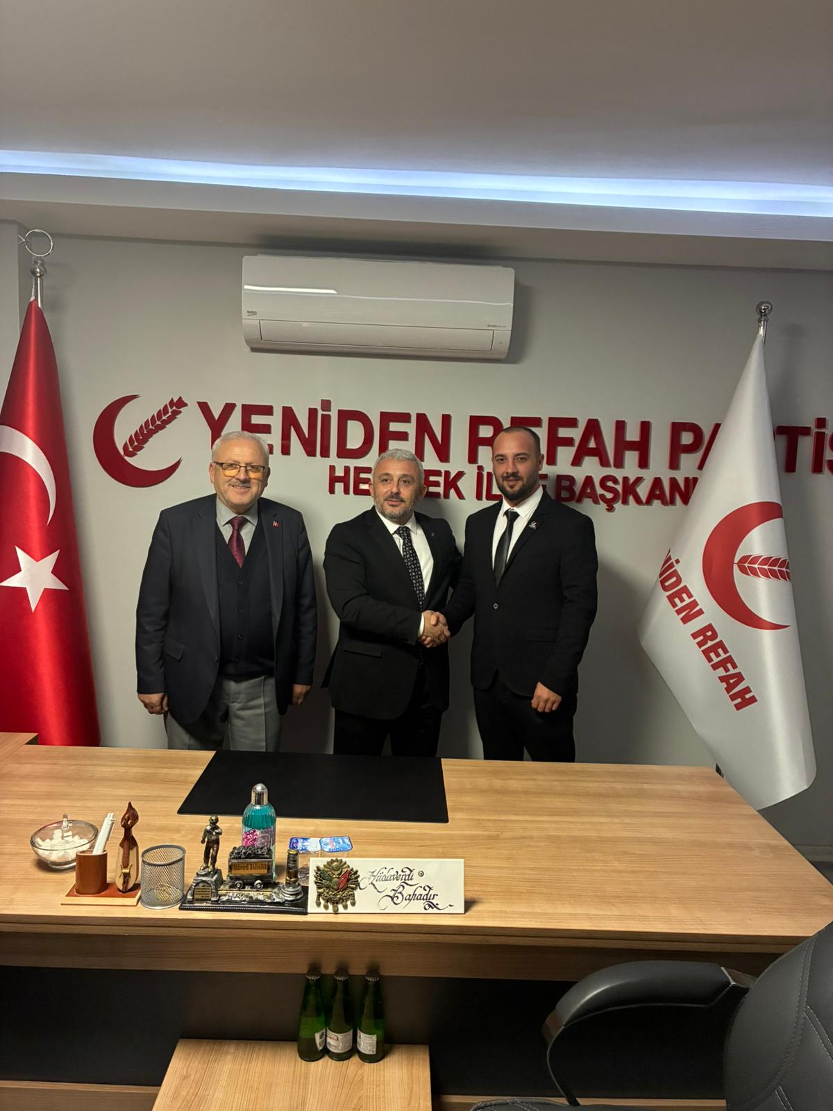YENİDEN REFAH PARTİSİ İL TEŞKİLATI, HENDEK İLÇE TEŞKİLATINI ZİYARET ETTİ