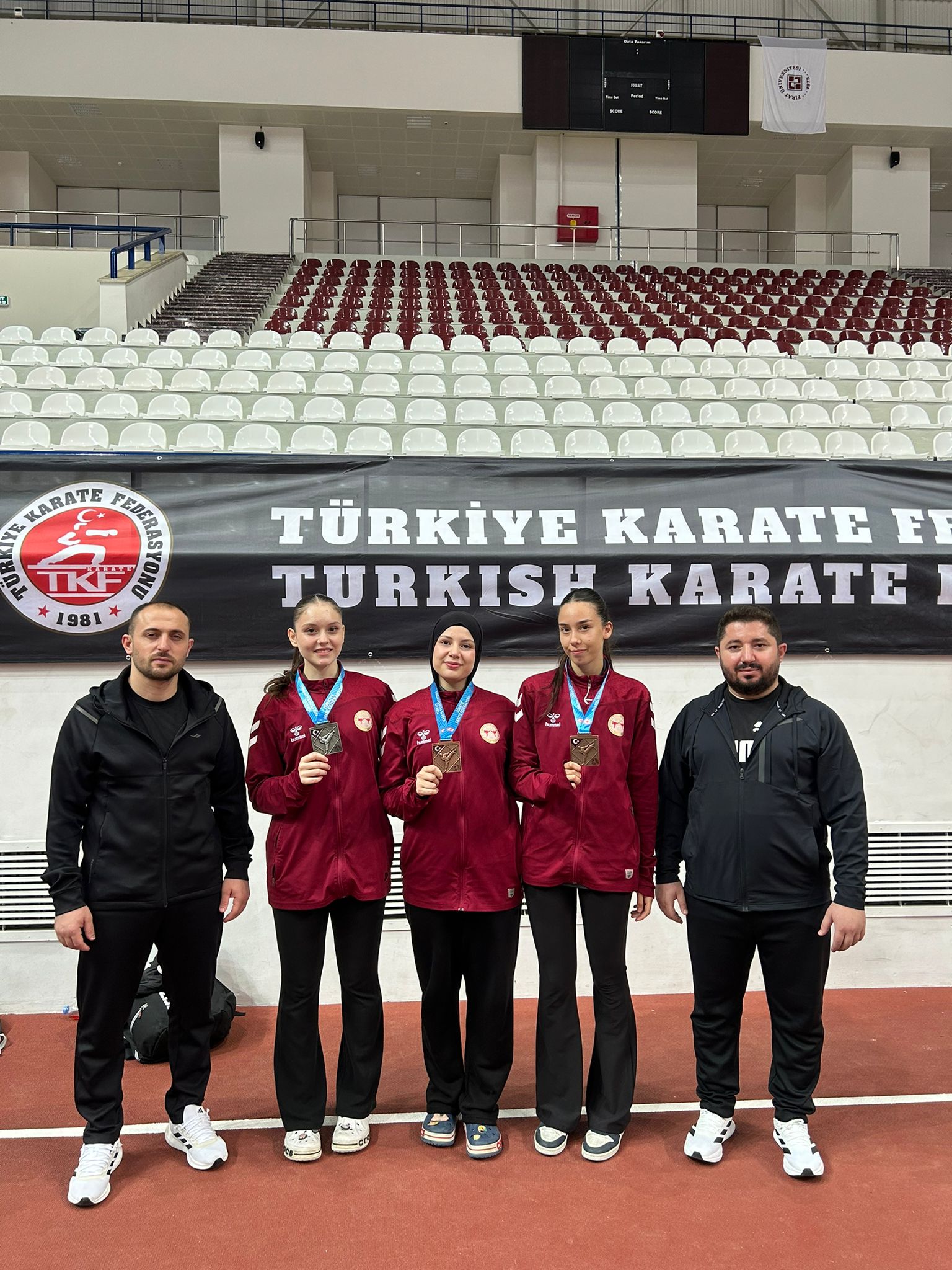 Karateciler Madalyalar ile döndü