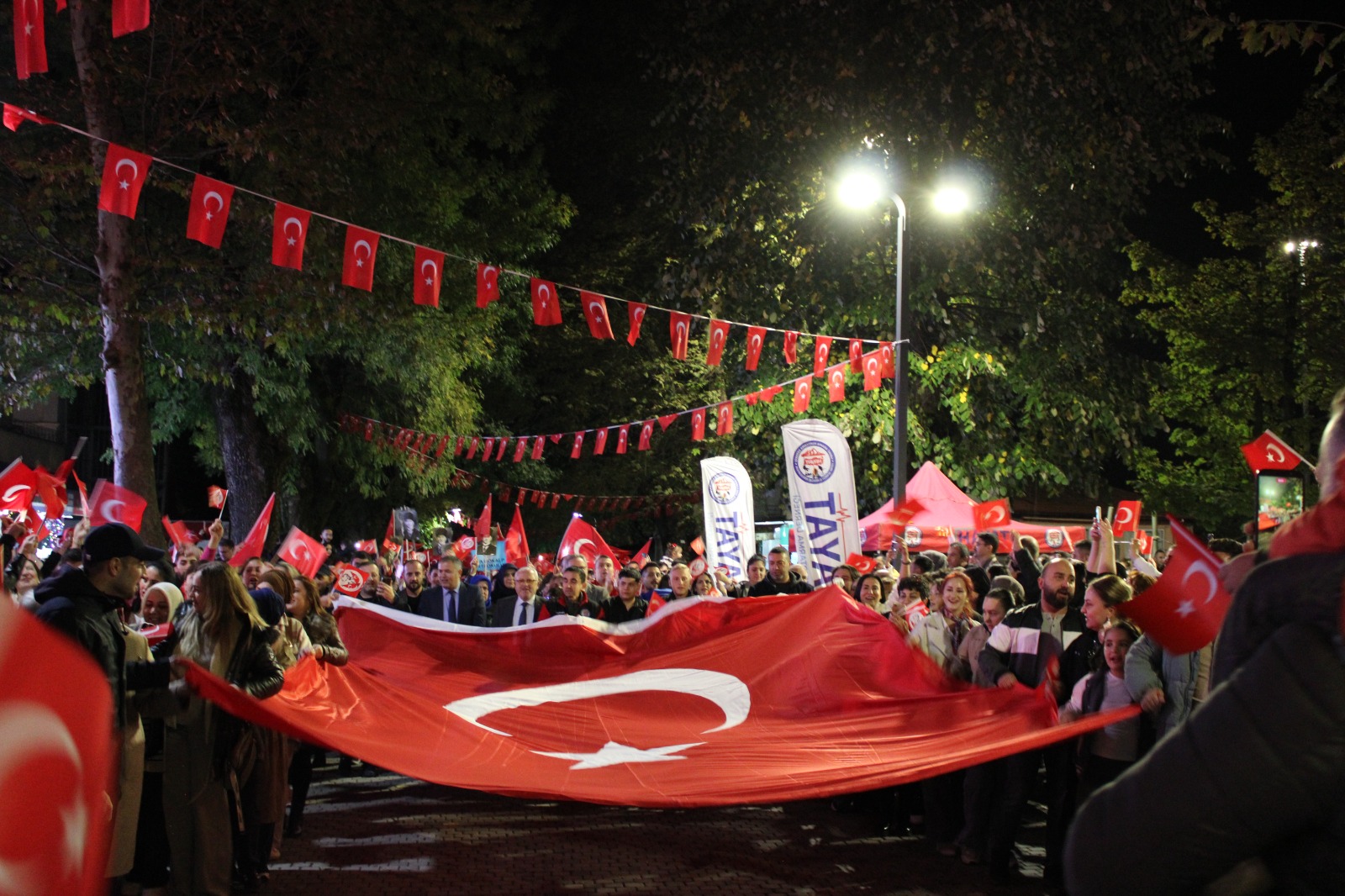 Hayat Arama Kurtarma’dan Cumhuriyet Yürüyüşü