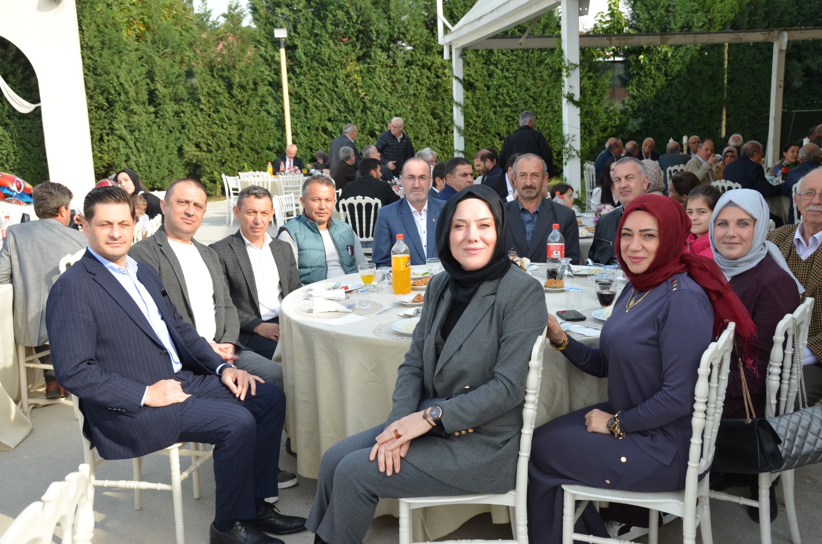 Siyasetin Kalbi bu düğünde attı