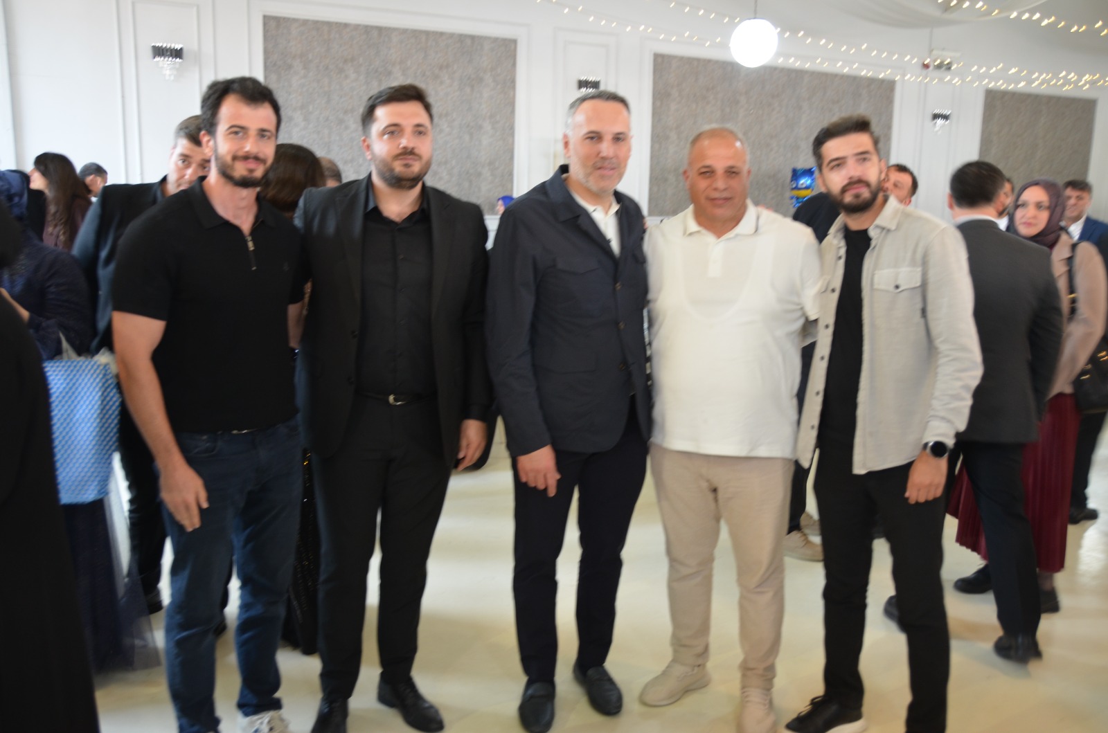 Siyasetin Kalbi bu düğünde attı