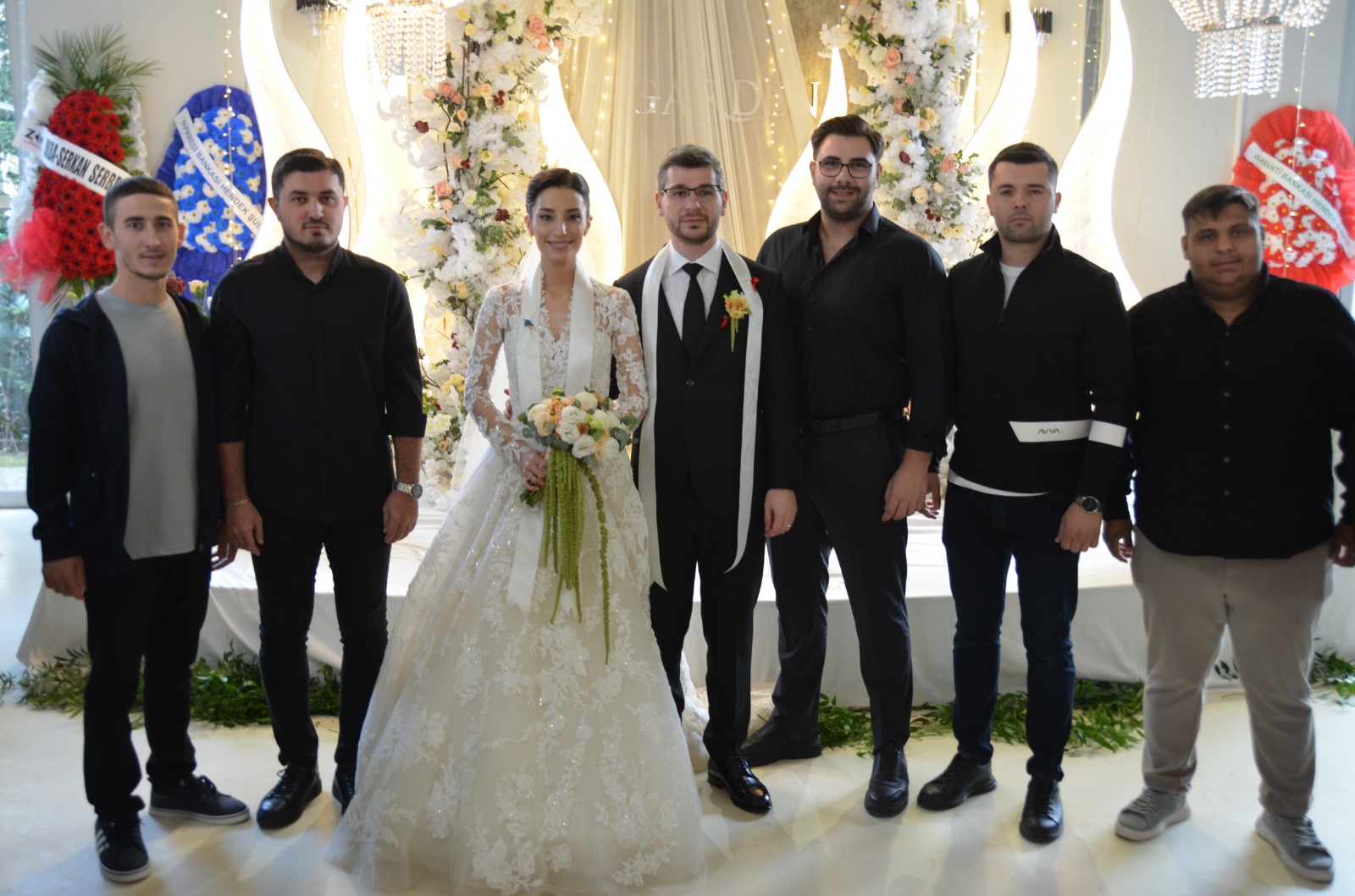 Siyasetin Kalbi bu düğünde attı