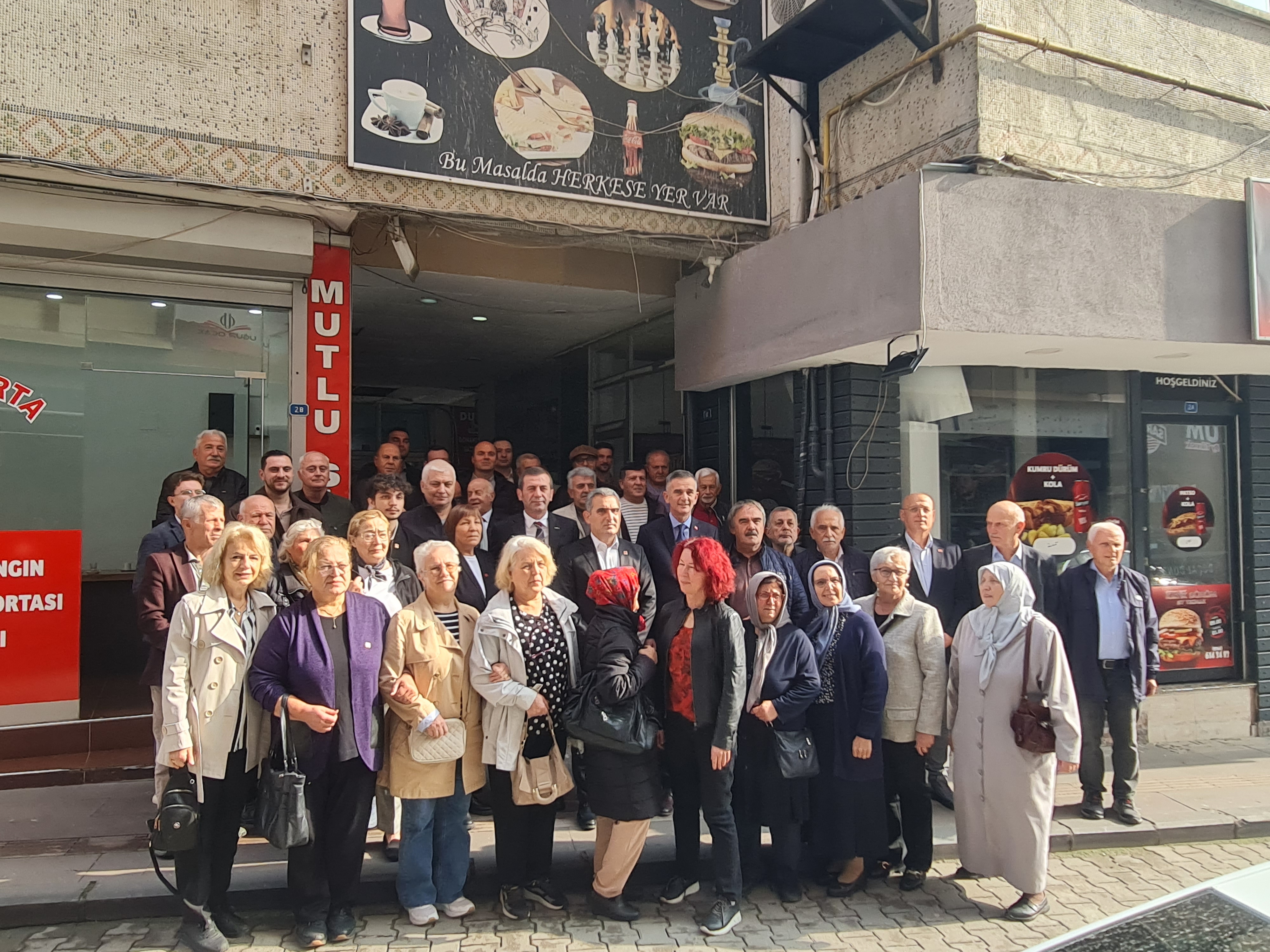 Dikbayır CHP Hendek İlçe Teşkilatını ziyaret etti