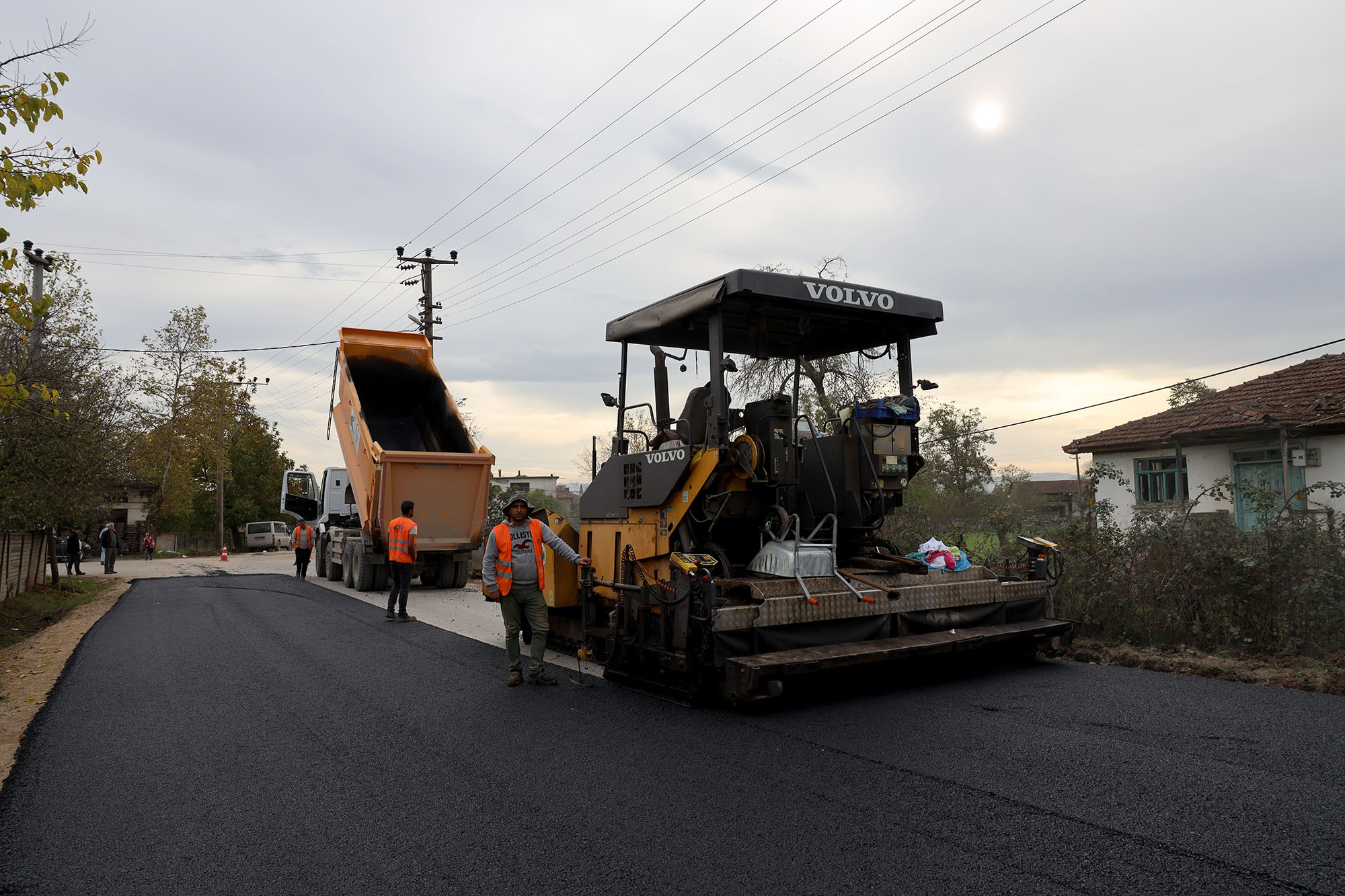 Büyükşehir Hendek’te seferber oldu