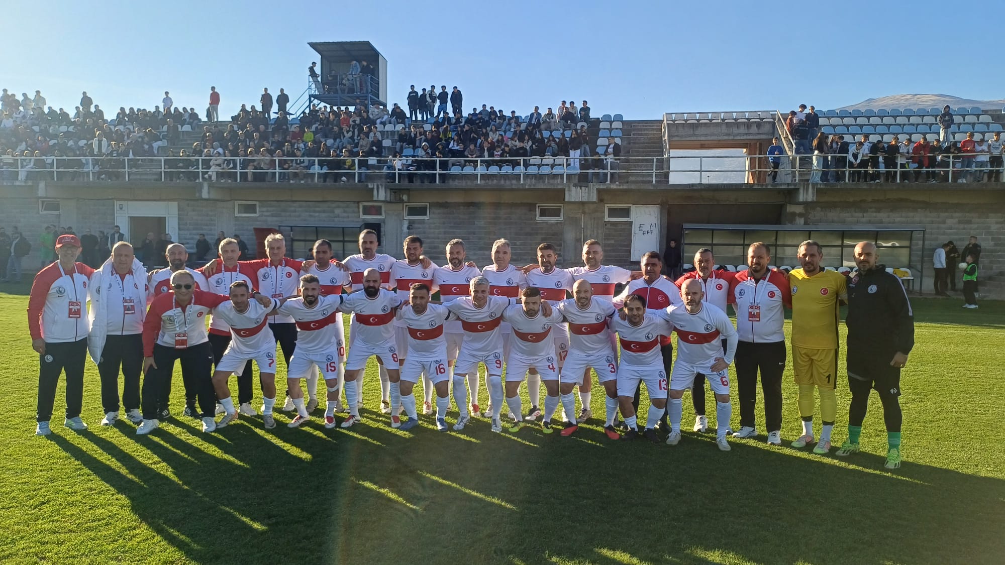 Makedonya’da Hendek Rüzgarı