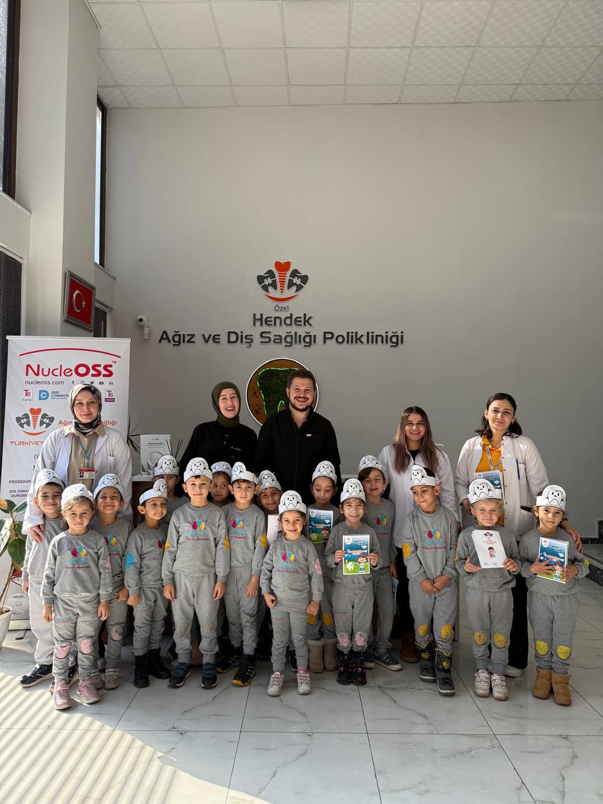 Kreş Öğretmen ve Öğrencilerinden Ağız ve Diş Sağlığı Haftasında Anlamlı Ziyaret