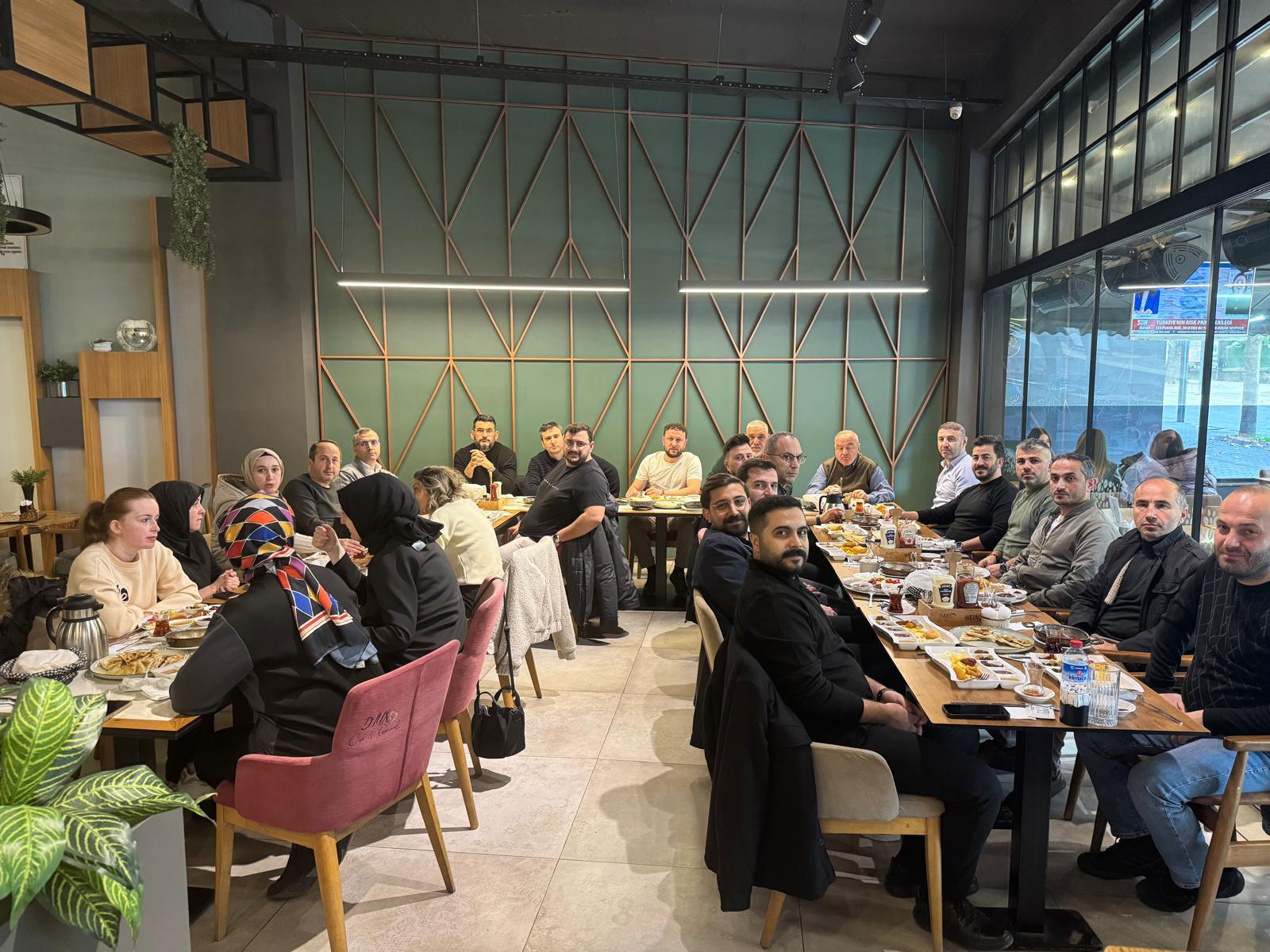 MALİ MÜŞAVİRLERDEN MESLEKİ DAYANIŞMA KAHVALTISI