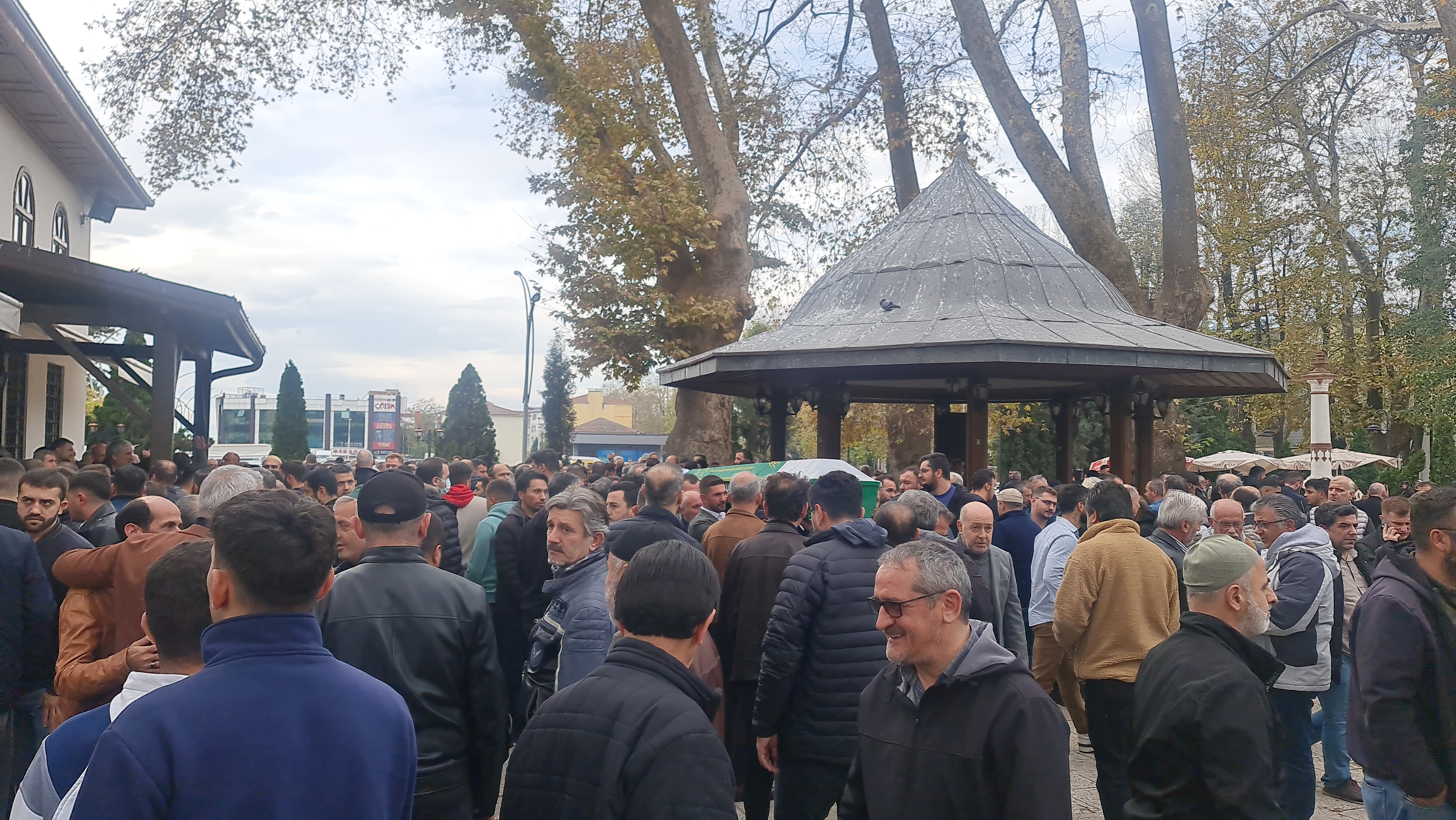 Trafik Kazasında Hayatını Kaybeden genç Son Yolculuğuna Uğurlandı