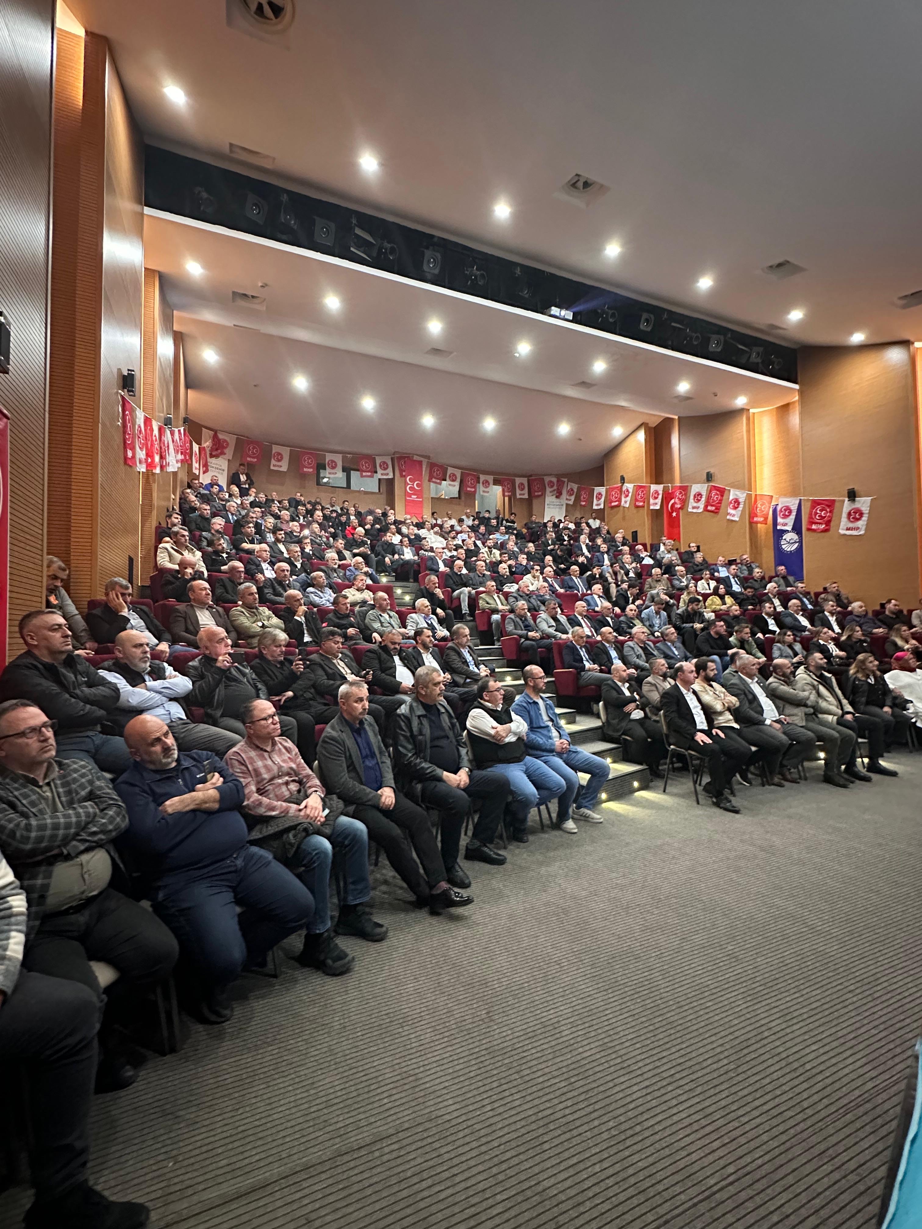 MHP SAKARYA İL TEŞKİLATI’NDAN GÖVDE GÖSTERİSİ GİBİ TOPLANTI