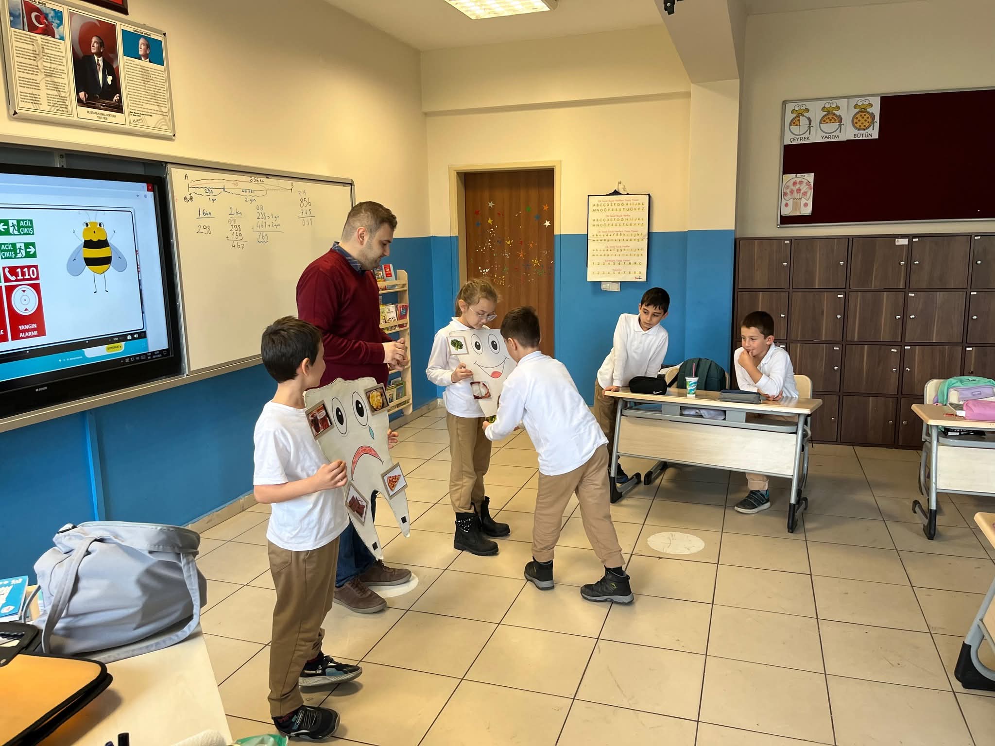 HENDEK'TE  AĞIZ VE DİŞ SAĞLIĞI HAFTASINDA FARKINDALIK EĞİMİ