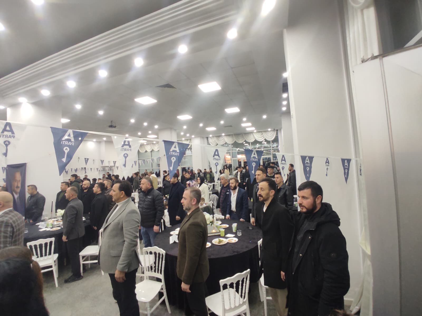 Hendek Anahtar Parti’den Gövde gösterisi