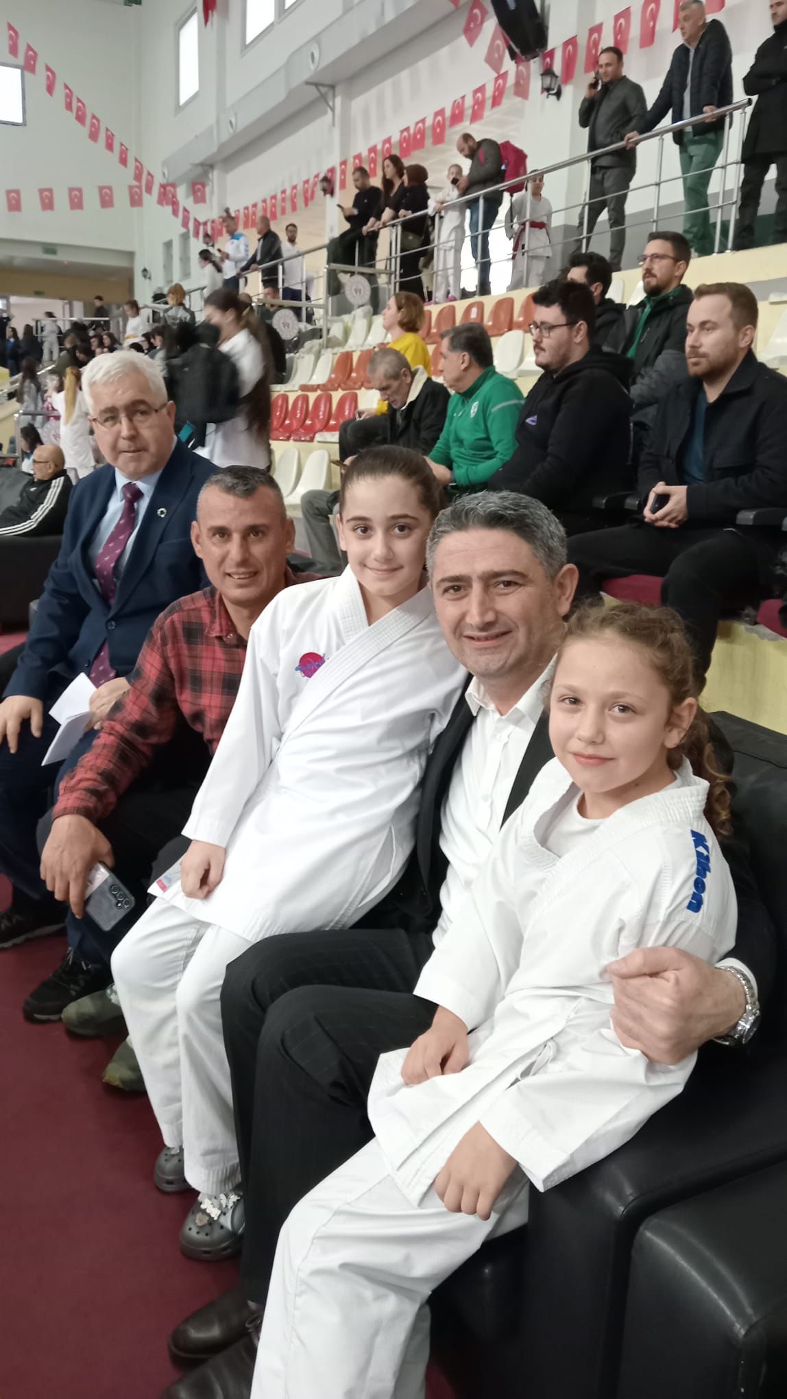 Karatenin yıldızları   ilimizde coşacak