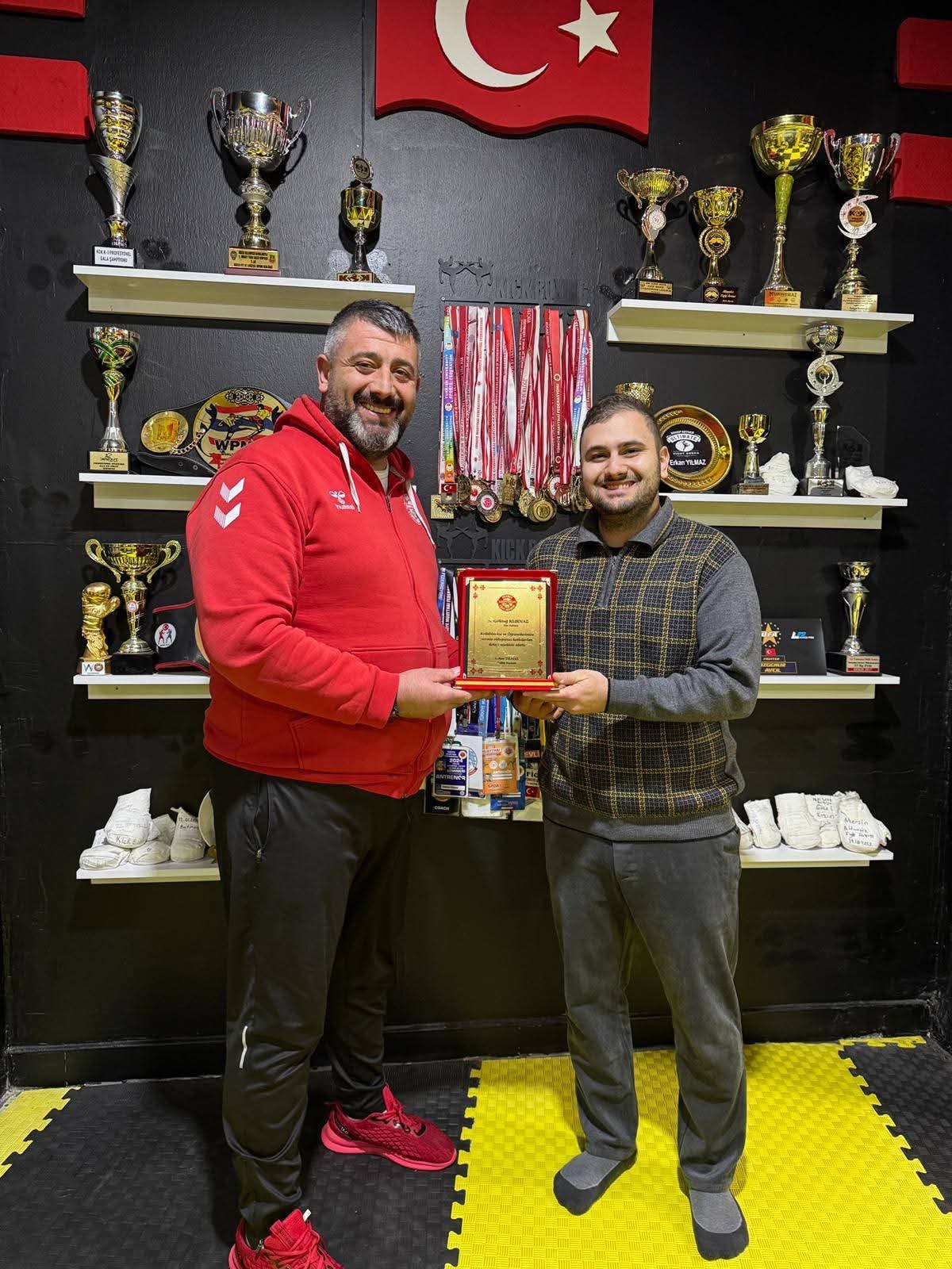 SPORCU ÇOCUKLARA AĞIZ VE DİŞ SAĞLIĞI EĞİTİMİ  DÜZENLENDİ