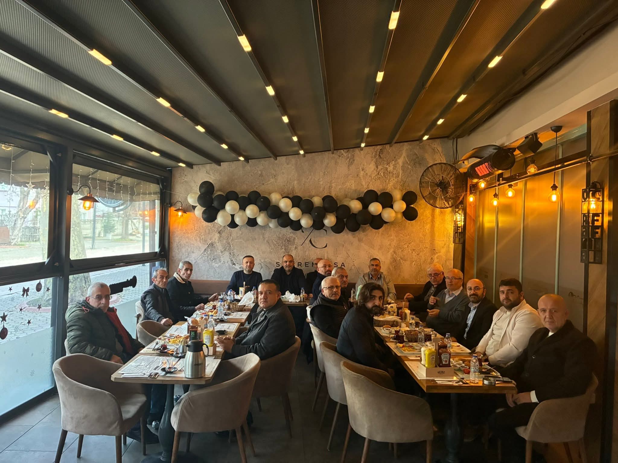 Yeniden Refah Partisi İlçe Başkanı Bahadır, Gazetecilerle Kahvaltıda Buluştu