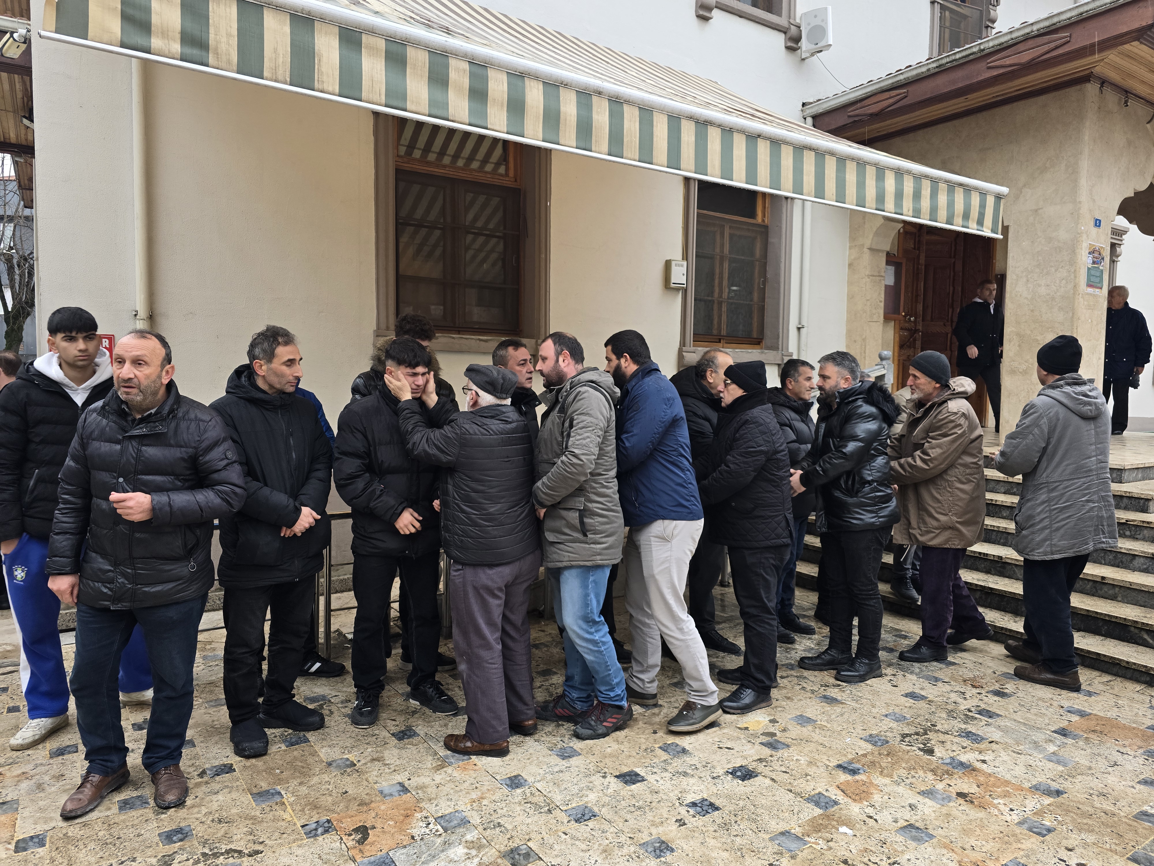 Varlıca dualarla son yolculuğuna uğurlandı