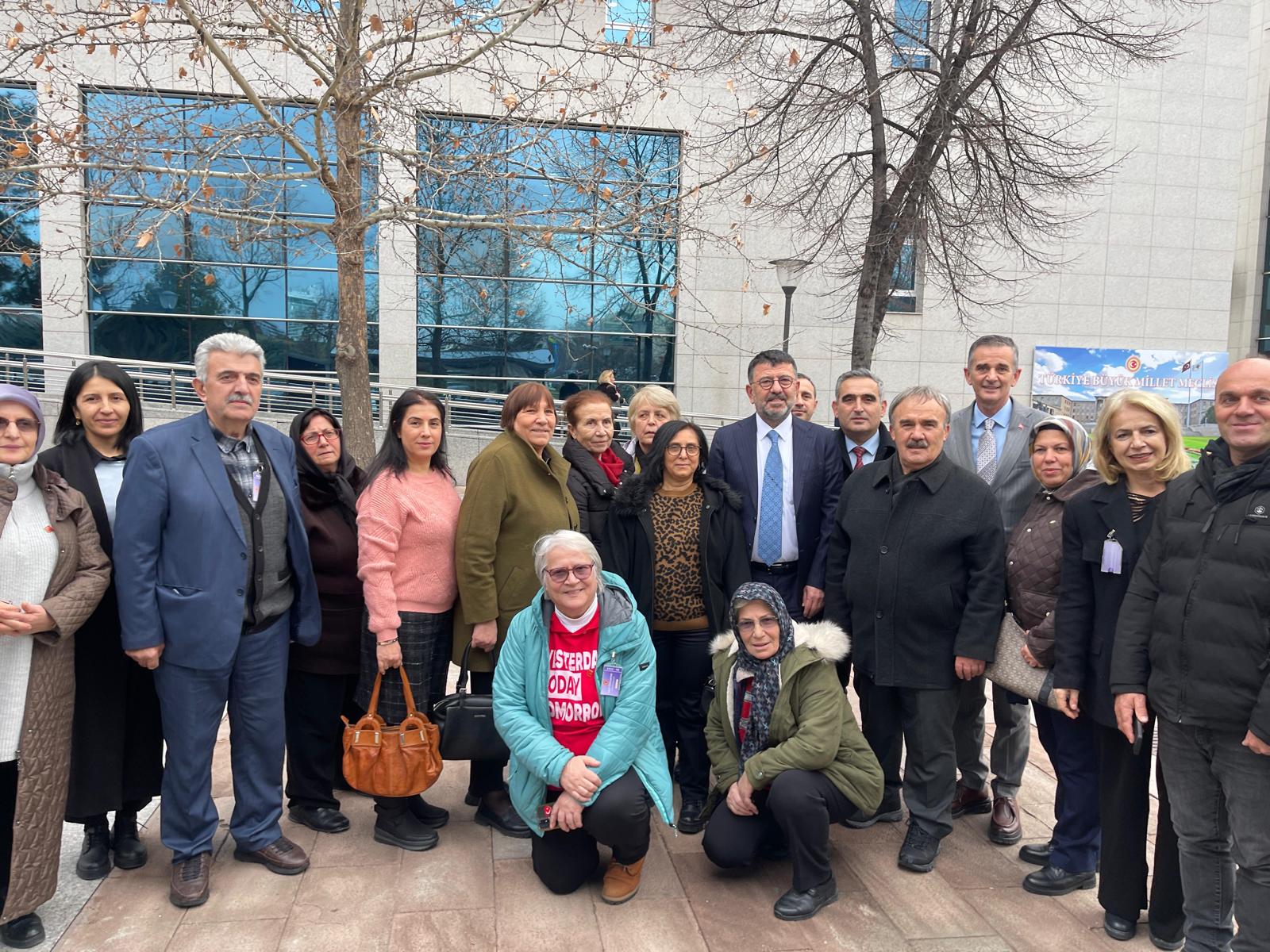 CHP İlçe Başkanı Bayraktar ve ekibi TBMM'de