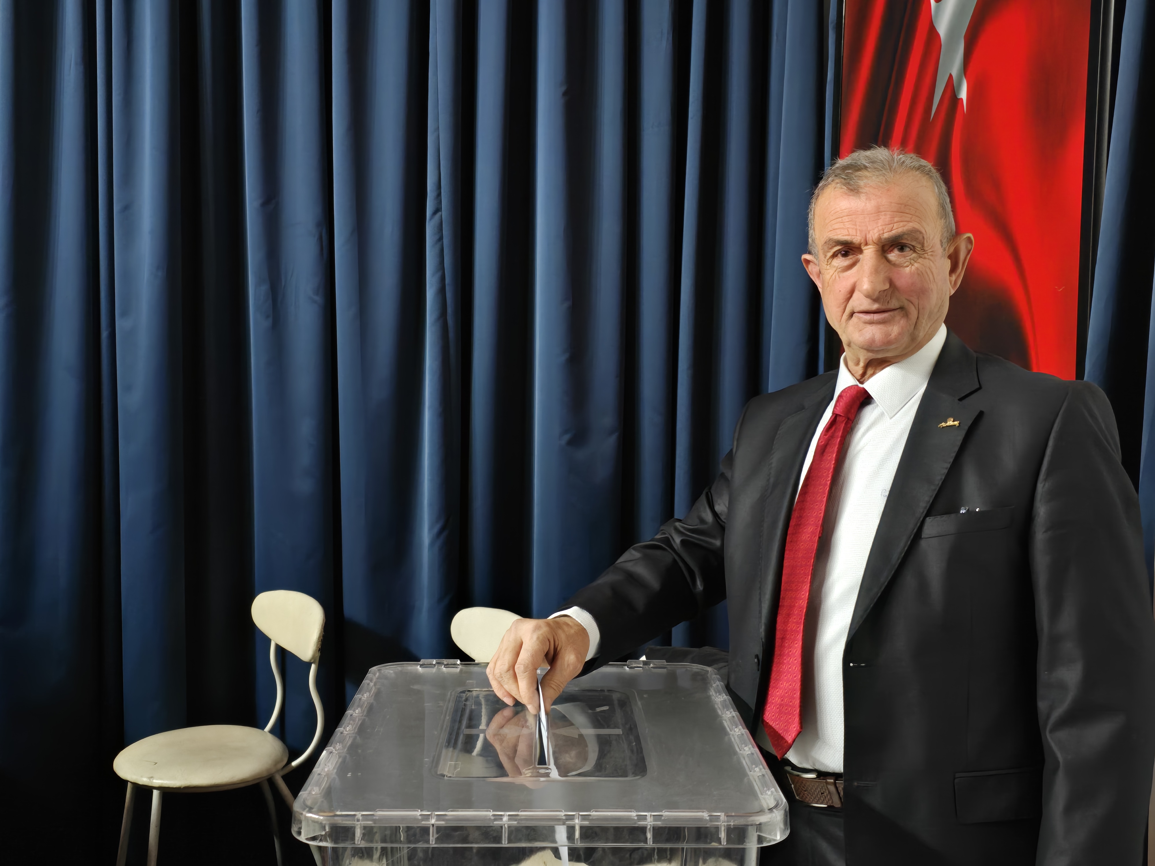 Hendek Berberler ve Kuaförler Odasında Çilek Dönemi devam ediyor