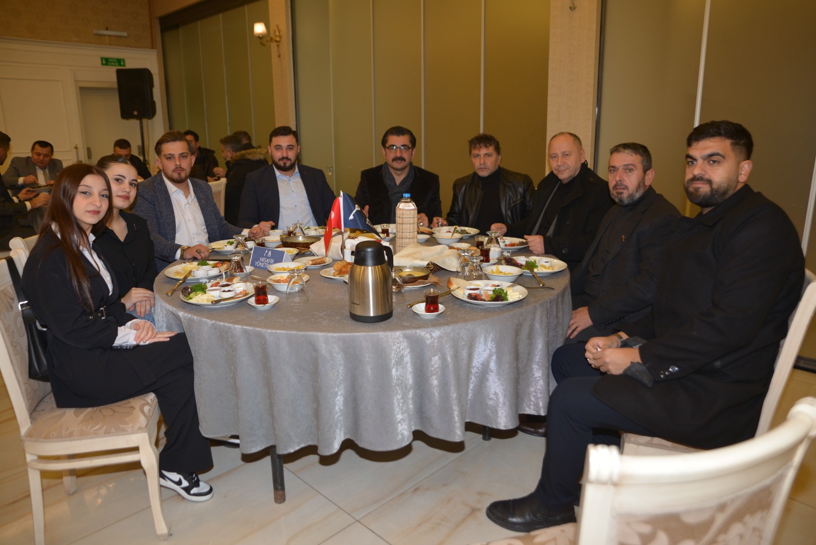 Anahtar Parti Genel Başkanı Ağıralioğlu Sakarya Teşkilatıyla Kahvaltıda Buluştu