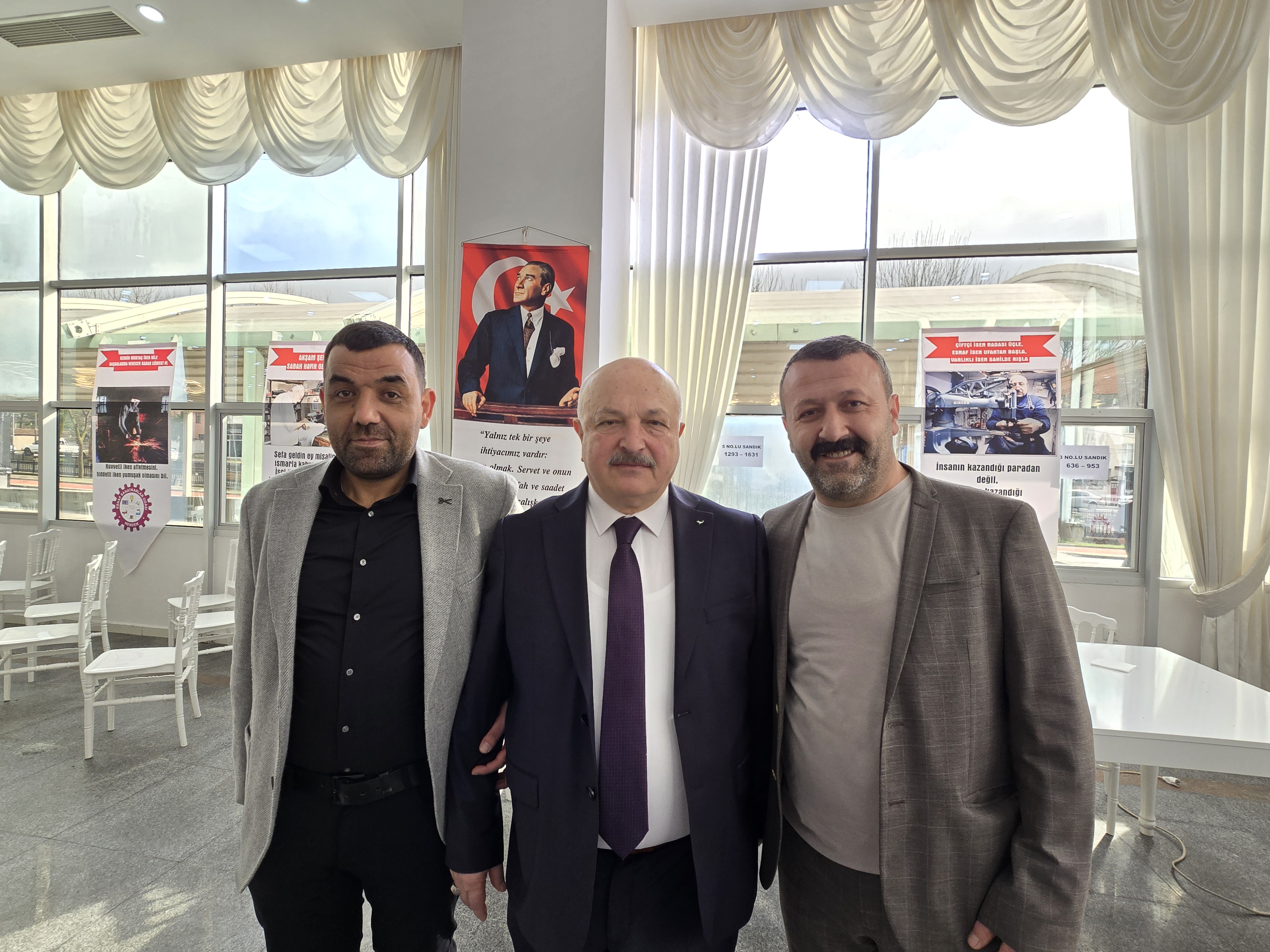 Esnaf Odasında Demirel ile devam