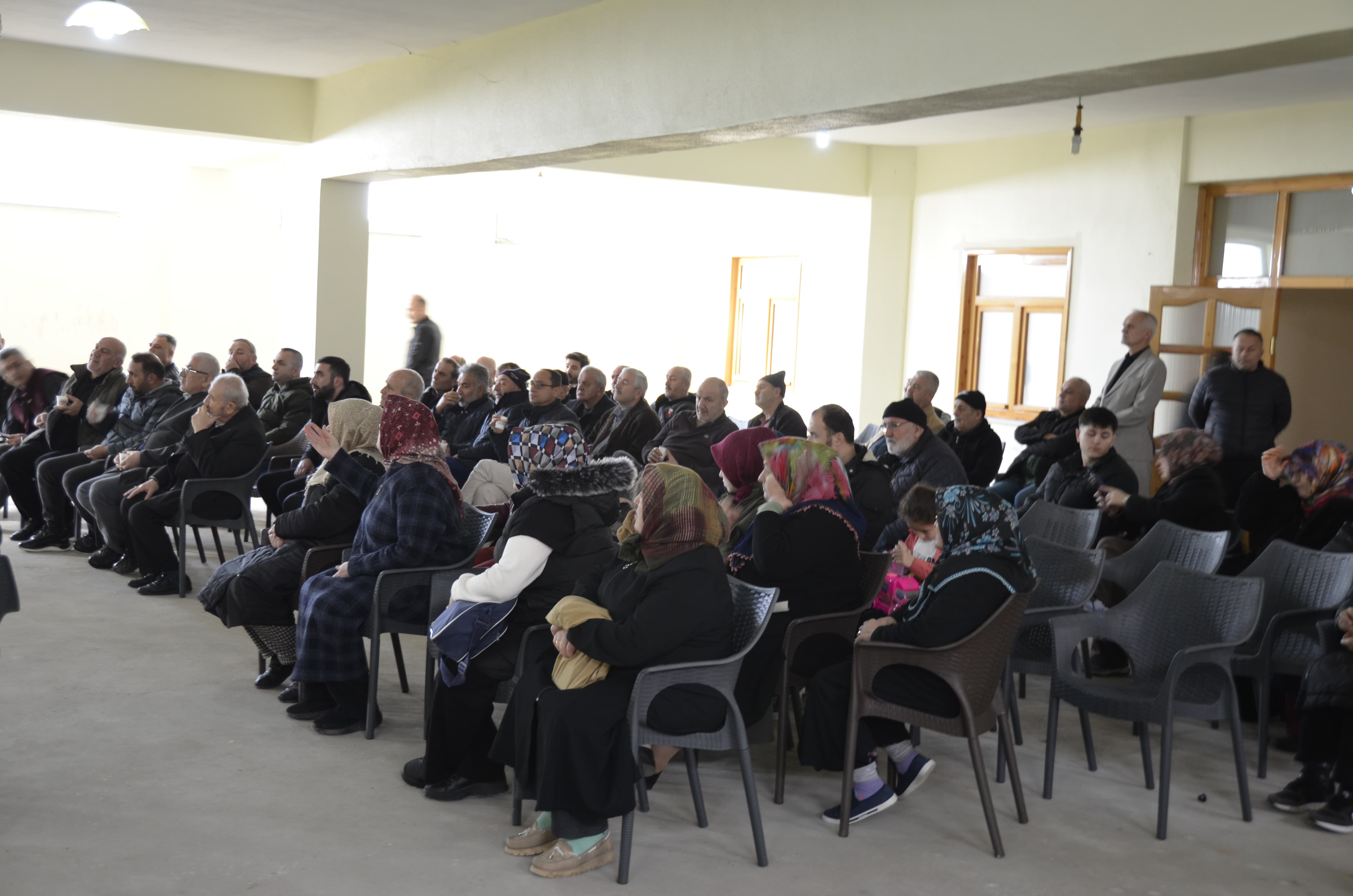 Kaymakam Gökpınar Akova’da Vatandaşlar ile Bir Araya Geldi