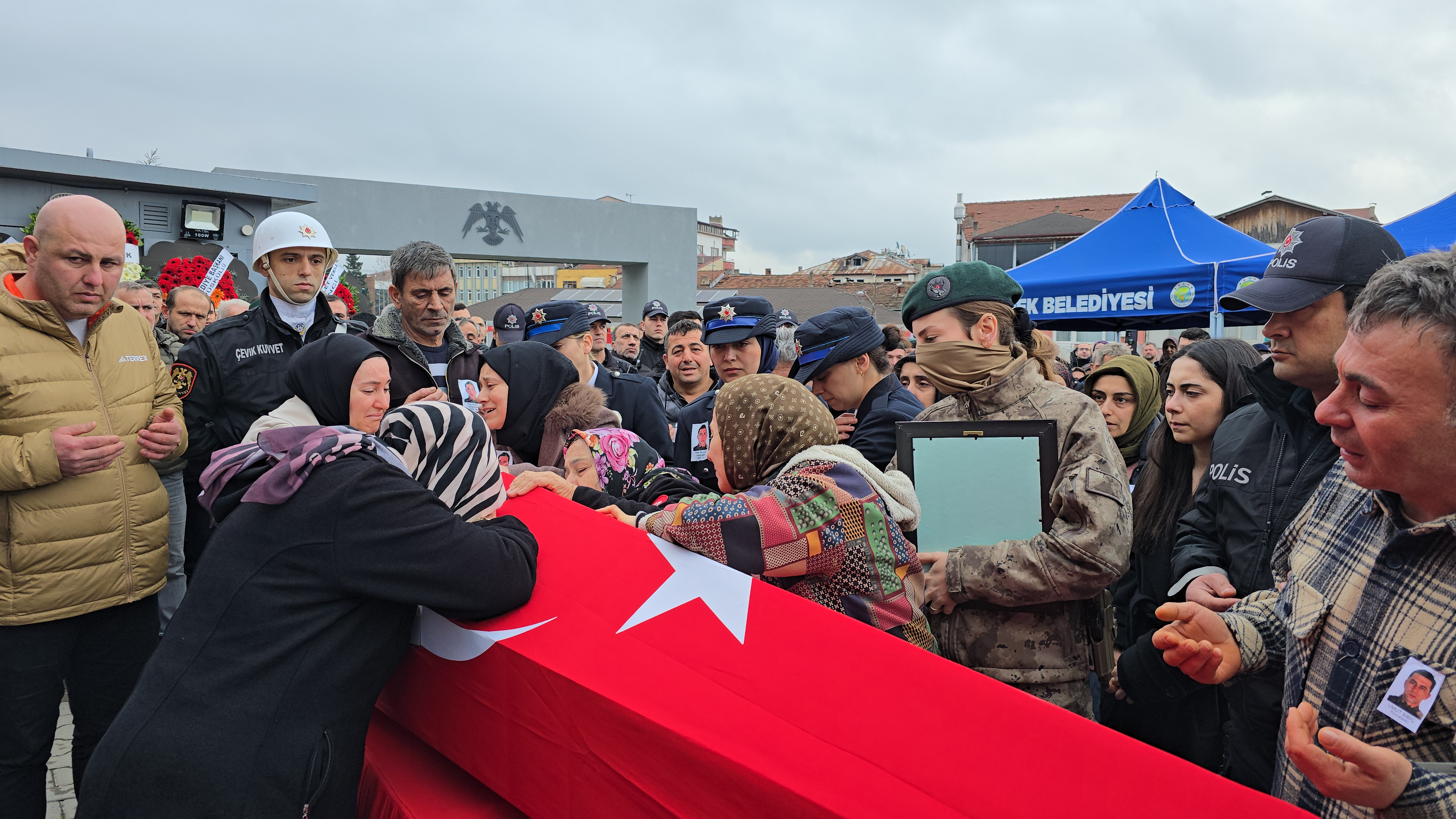 Polis Memuru Umut Sıbıç Hendek’te Törenle Uğurlandı