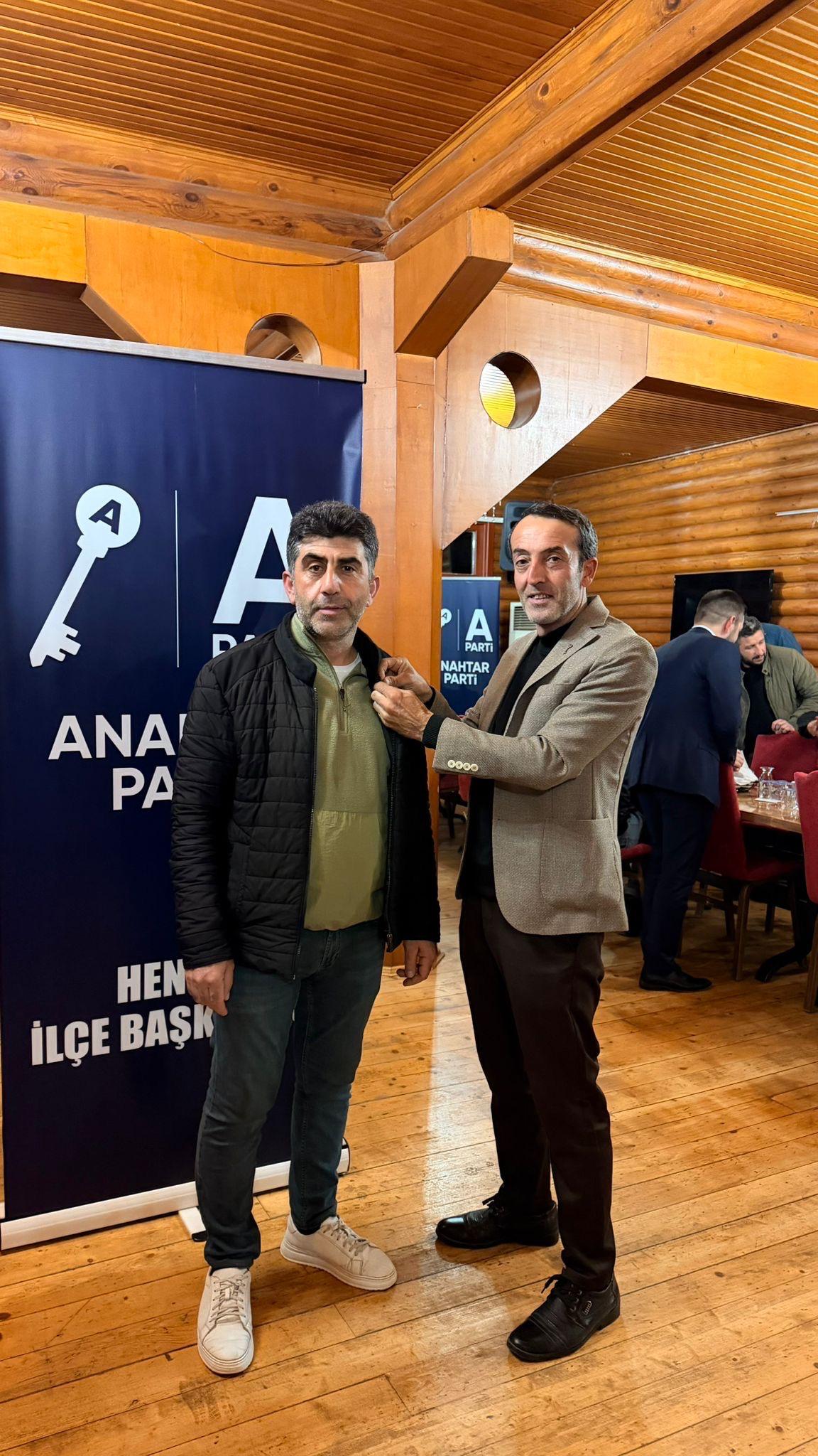 Anahtar Partililer, Mahalle Temsilcileriyle Bayraktepe’de Buluştu