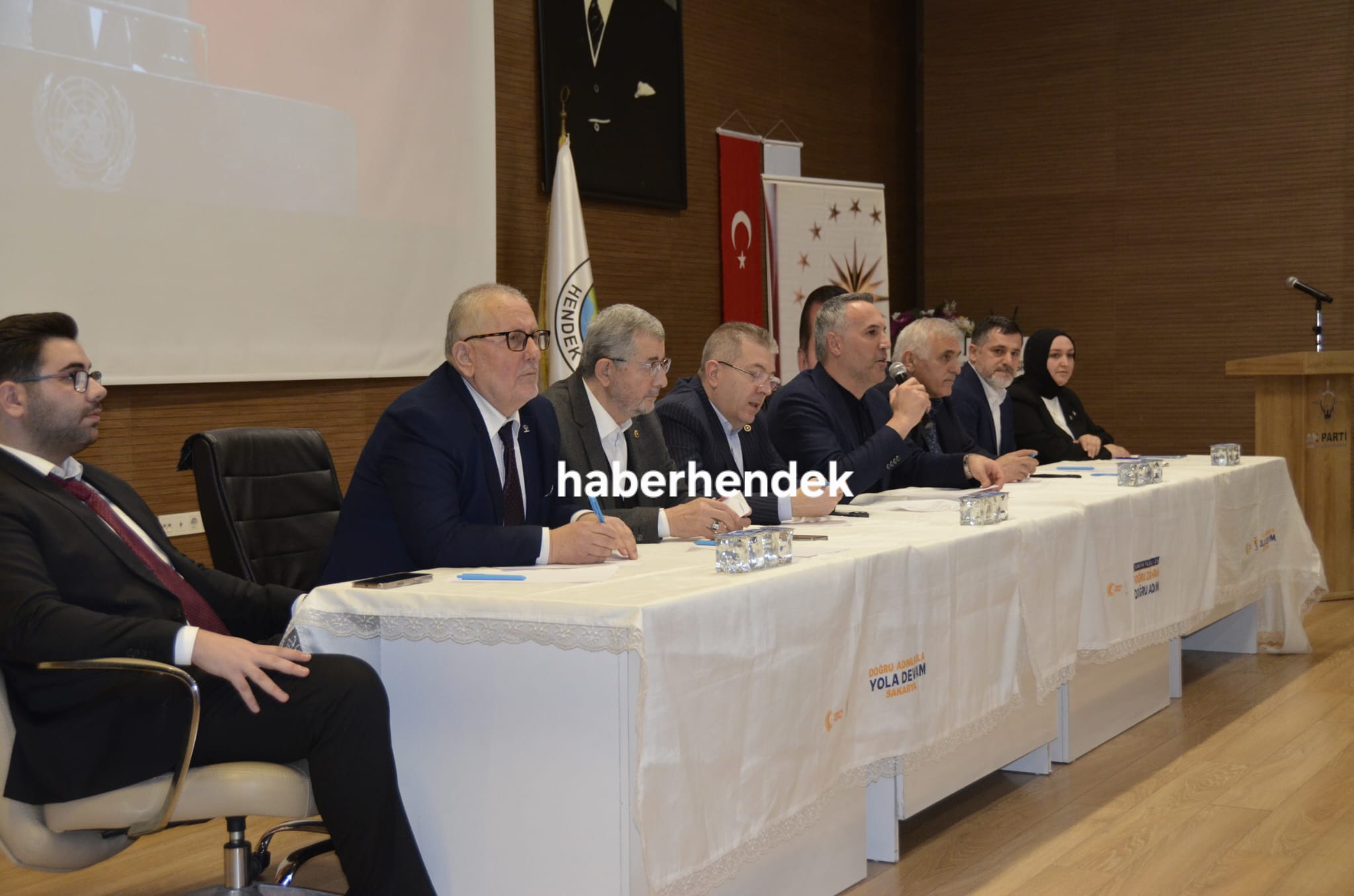 AK Parti Hendek 103. Danışma Meclisinde buluştu