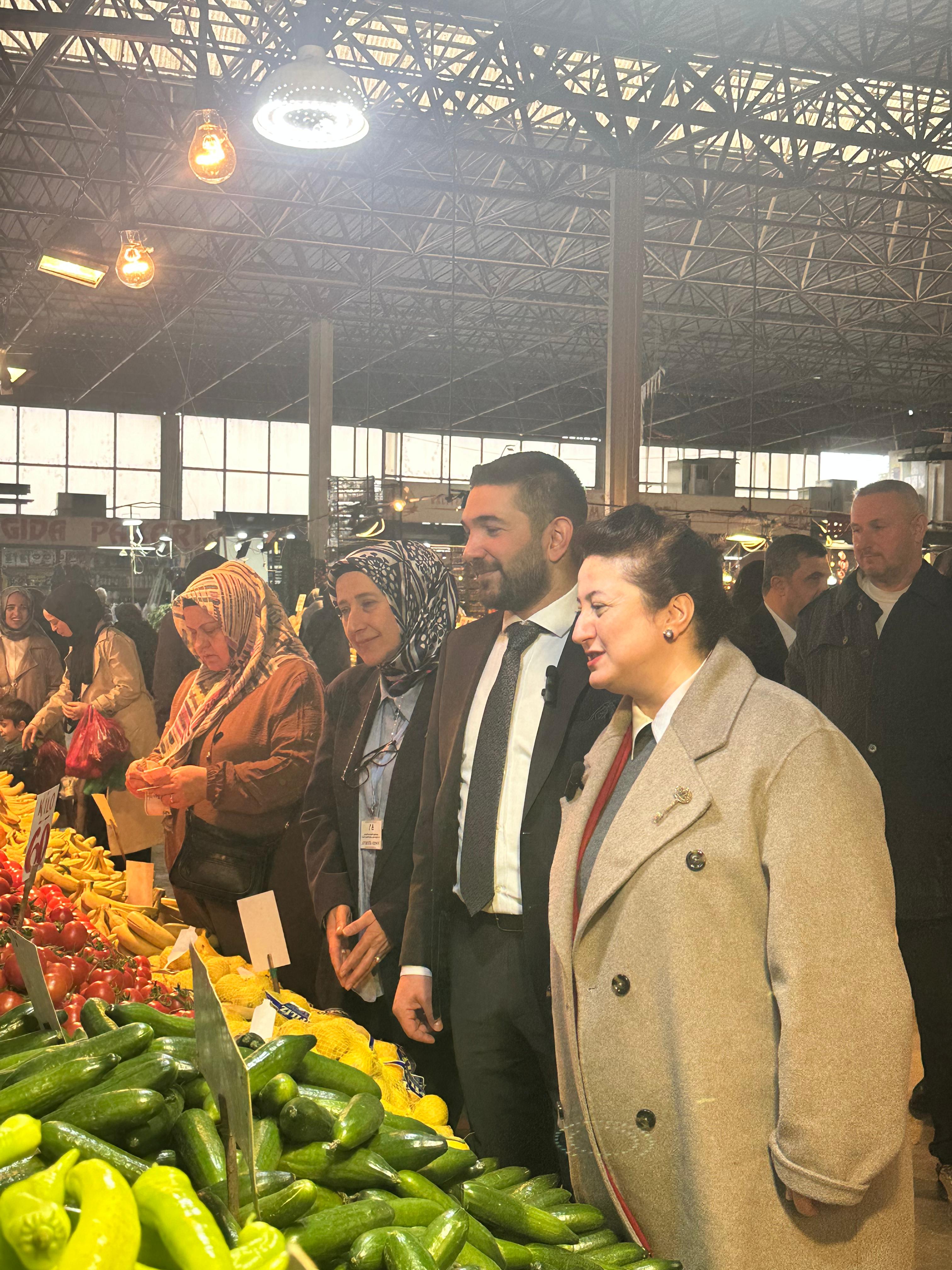 Anahtar Parti (A Parti) Hendek İlçe Teşkilatı, ilçenin nabzını tutmaya devam ediyor