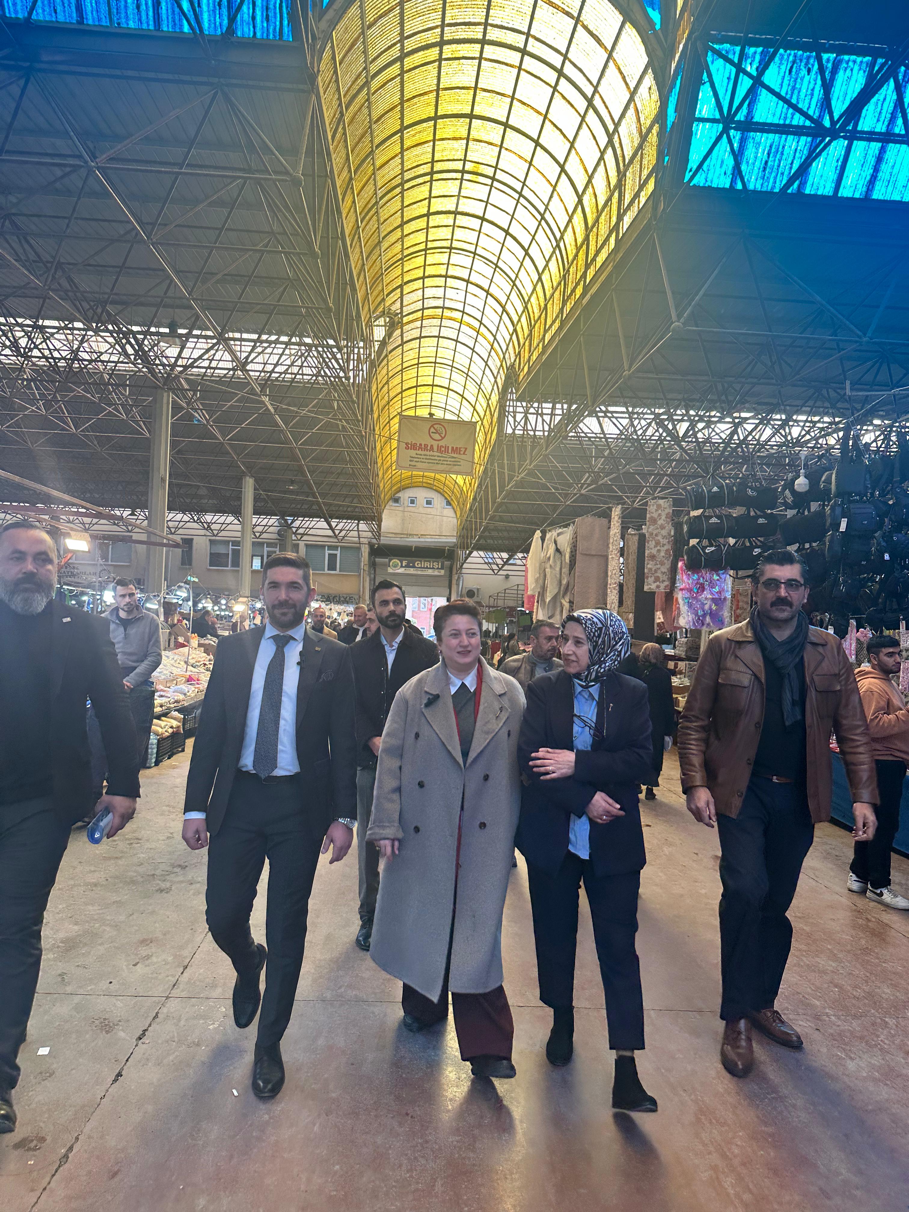 Anahtar Parti (A Parti) Hendek İlçe Teşkilatı, ilçenin nabzını tutmaya devam ediyor