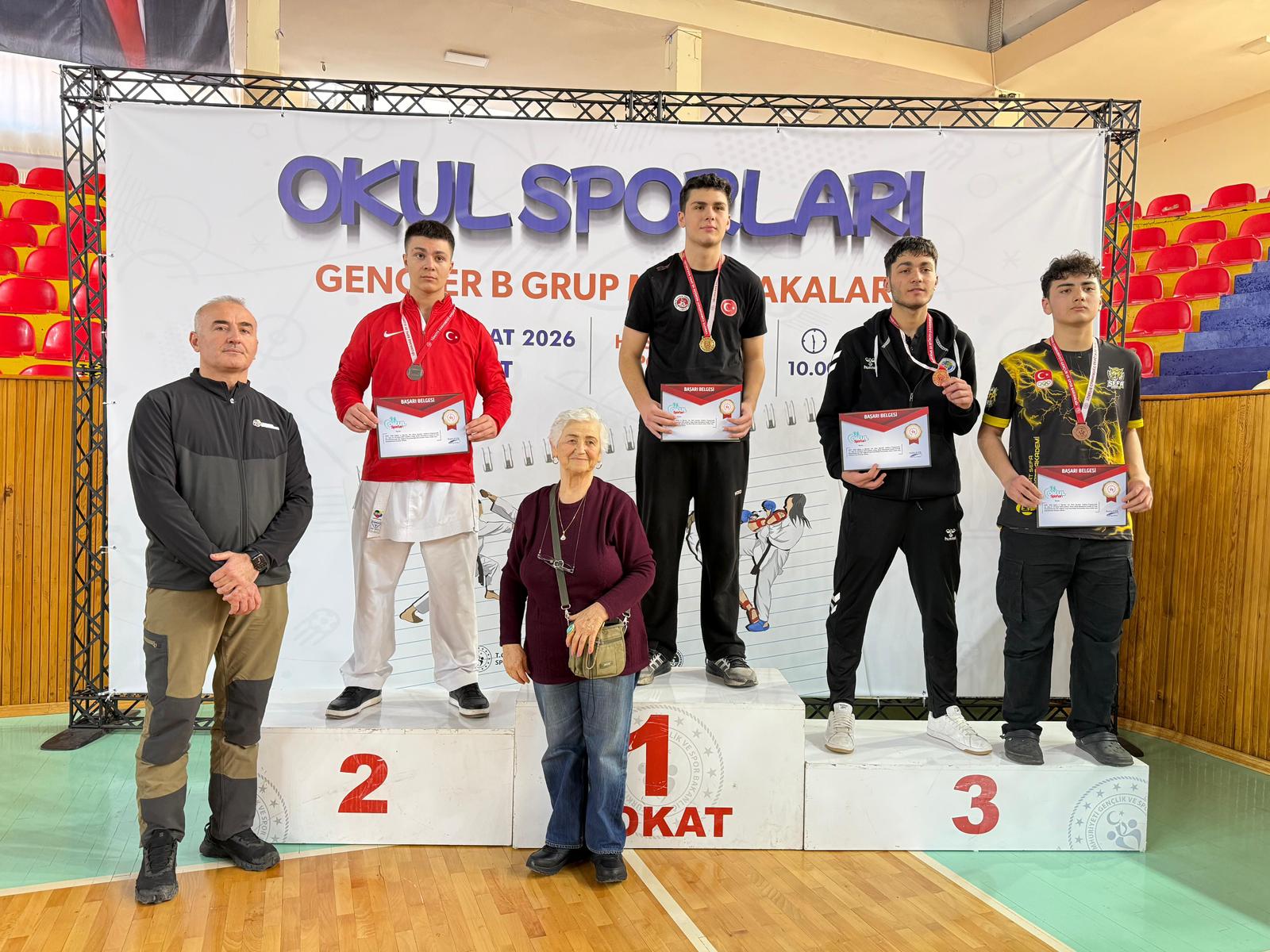 Ekizoğlu ve Akbulut Final bileti aldı